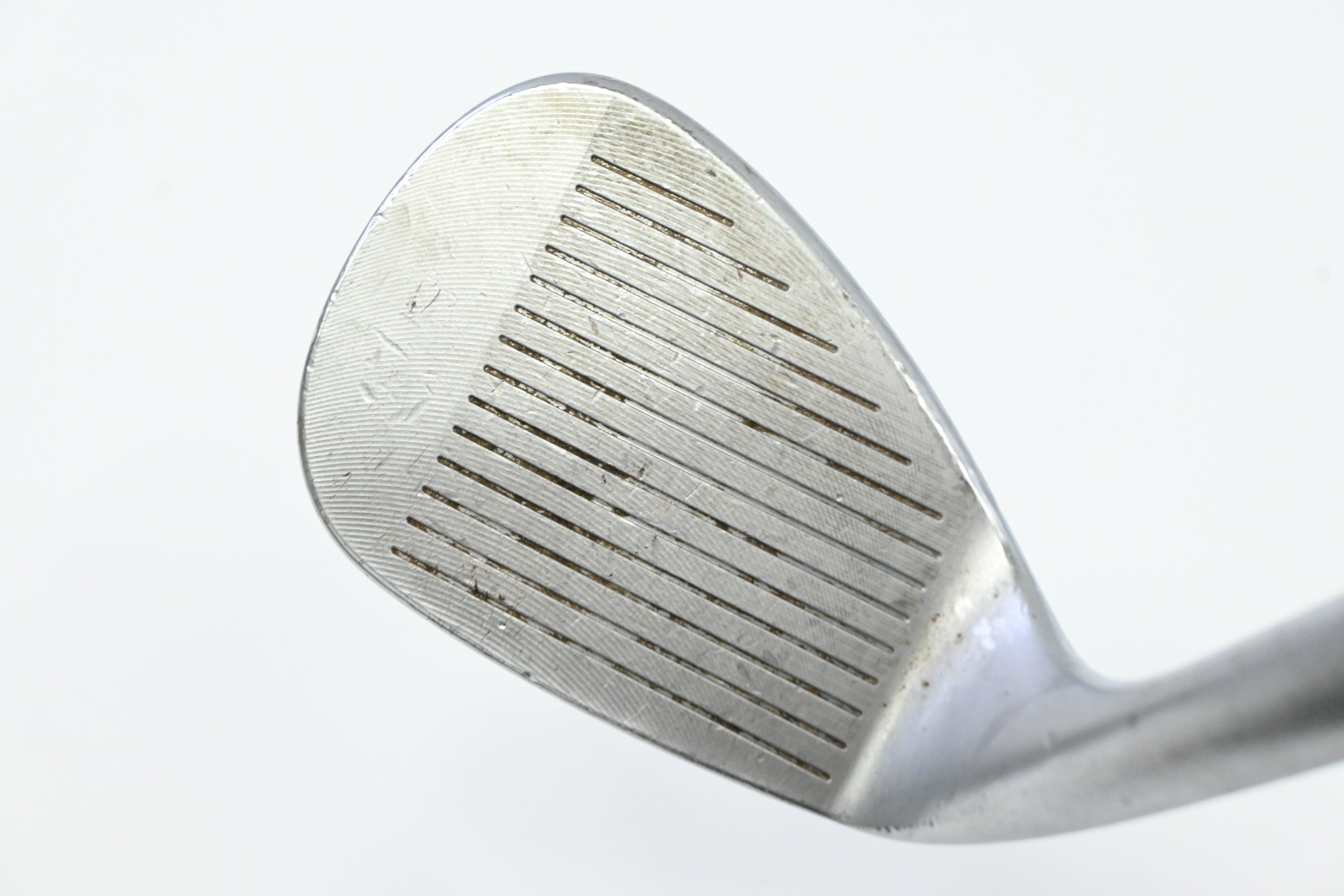 Cleveland 588 RTX Gap Wedge / 52 Degree / Wedge Flex Dynamic Gold Shaft