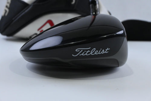 Titleist 910 D2 Driver / 10.5 Degree / Regular Flex Diamana 'ilima 61