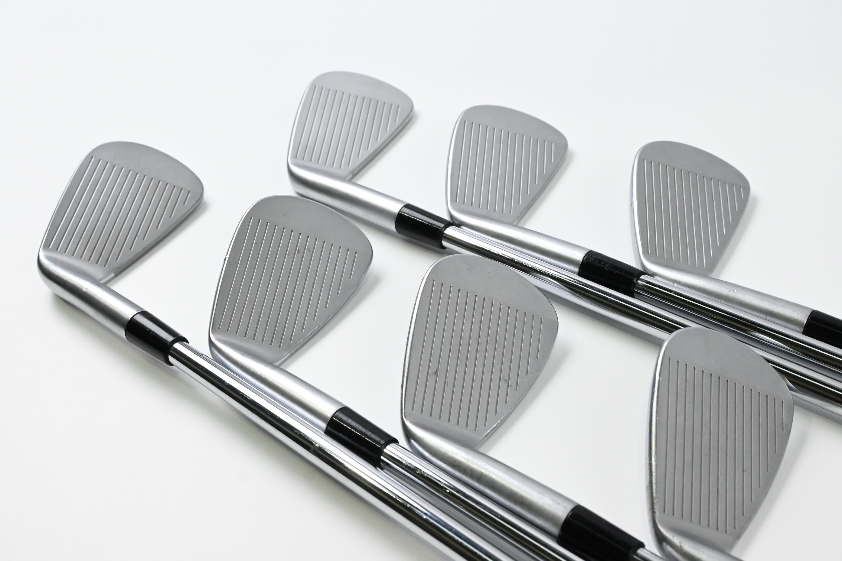 Taylormade P7MB 2023 Irons / 4-PW / Stiff Flex Dynamic Gold 105 Shafts