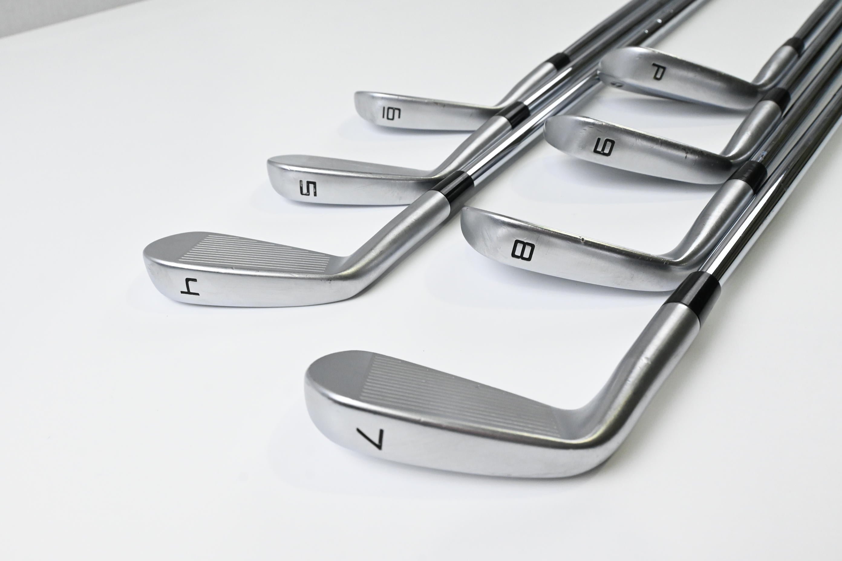 Taylormade P7MB 2023 Irons / 4-PW / Stiff Flex Dynamic Gold 105 Shafts