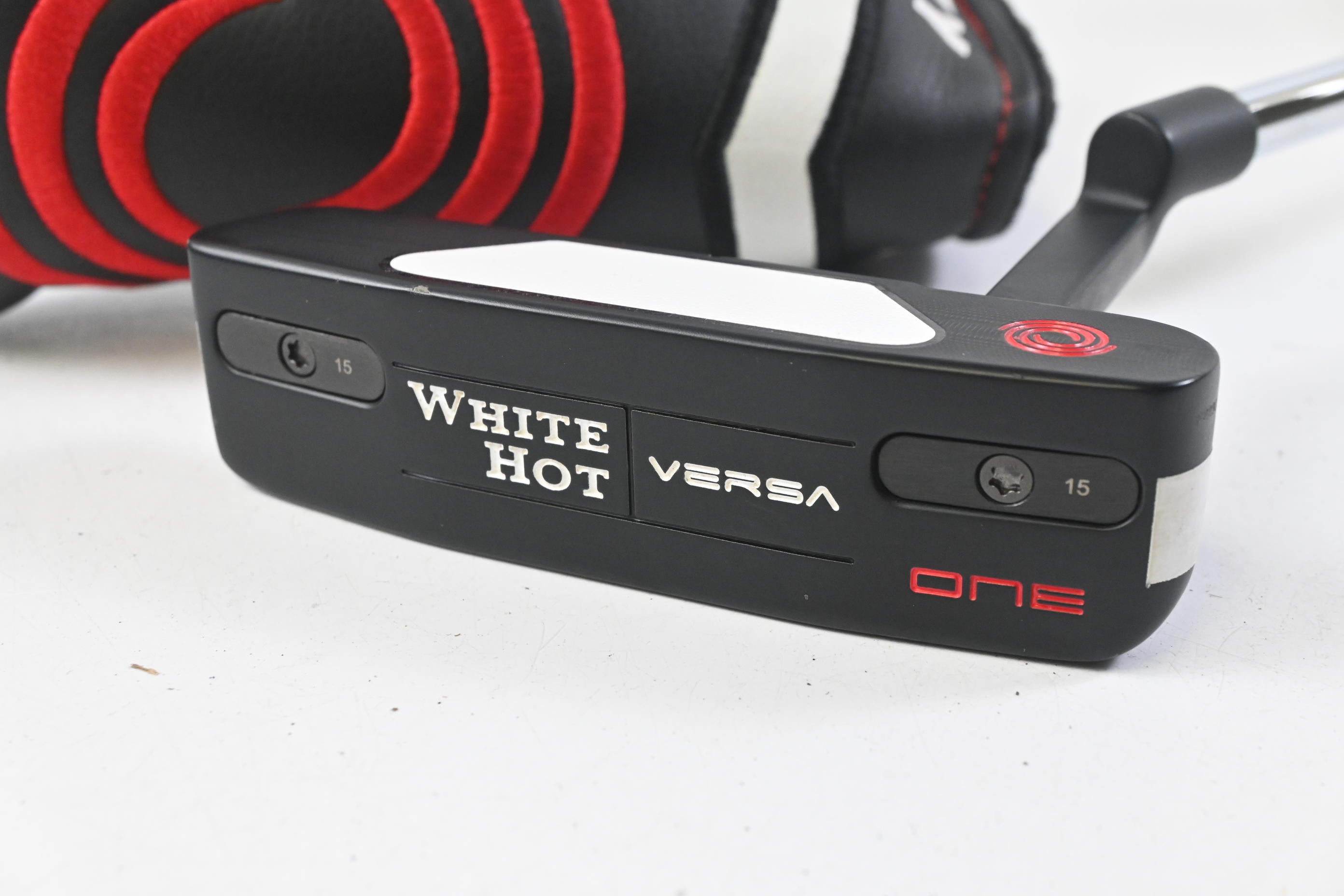 Odyssey White Hot Versa One Putter / 33 Inch