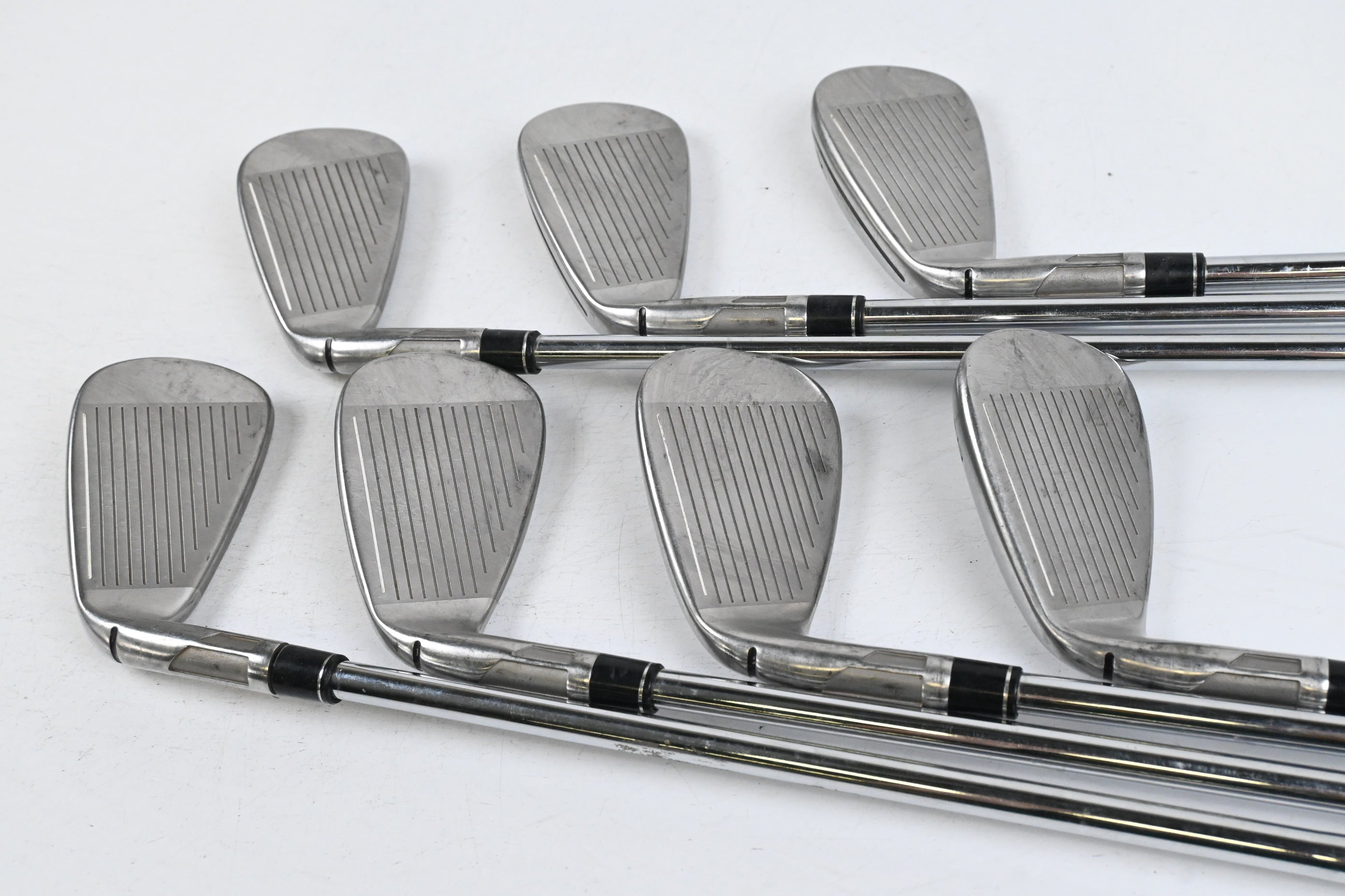 Taylormade SIM2 Max Irons / 4-PW / Regular Flex KBS MAX MT 85 Shafts