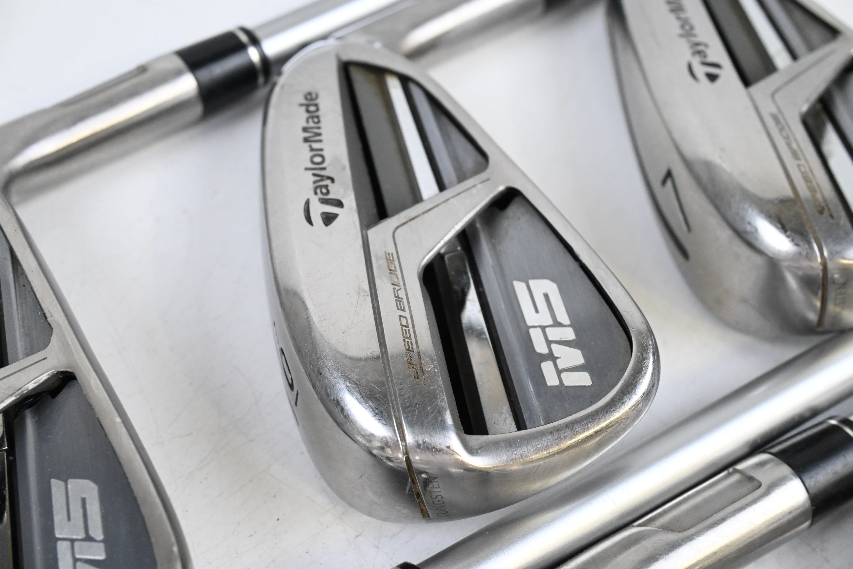 Taylormade M5 Irons / 5-PW / Regular Flex Tensei CK Red 70 Shafts