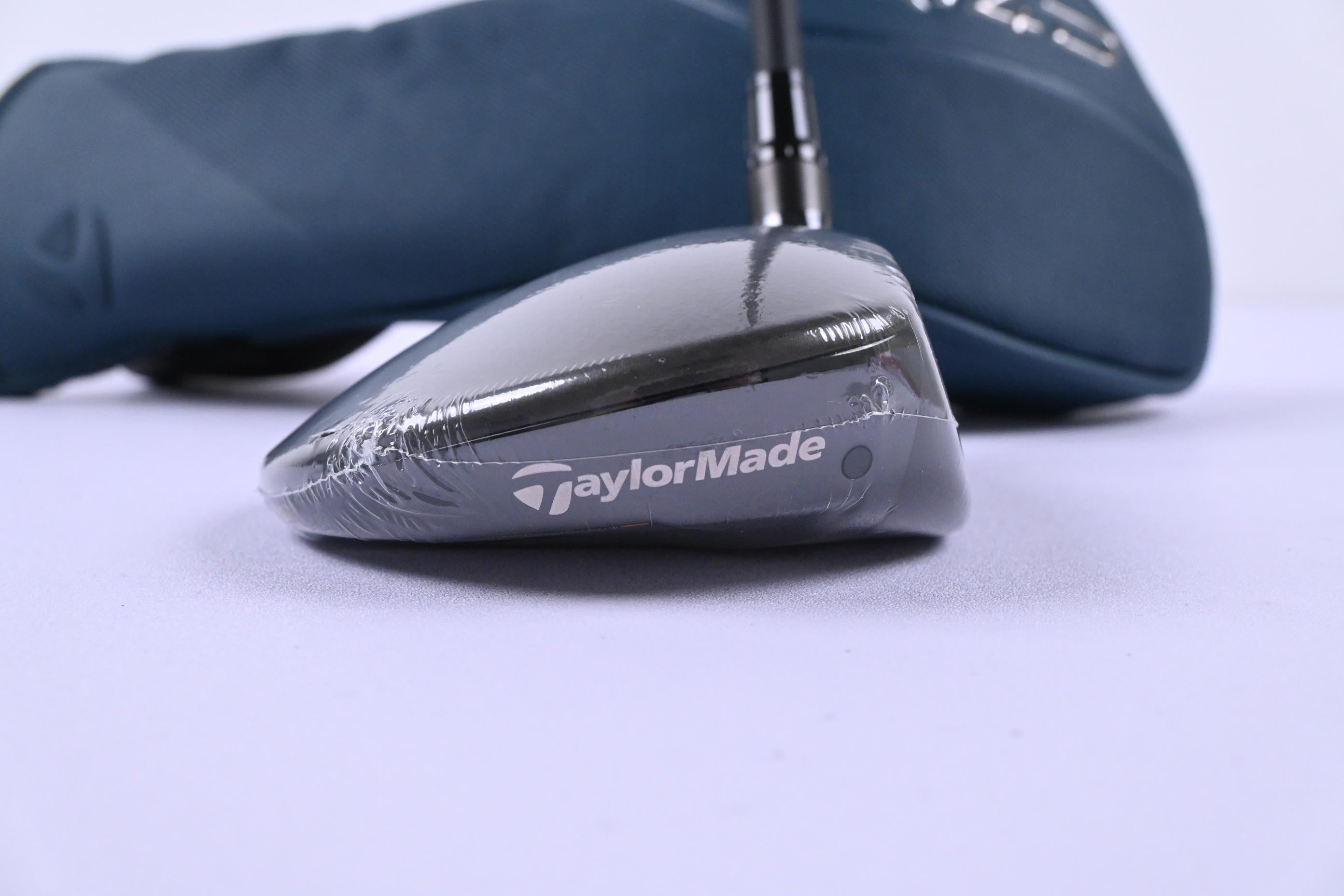 Taylormade Qi4D #3 Wood / 15 Degree / Regular Flex REAX 55 Shaft