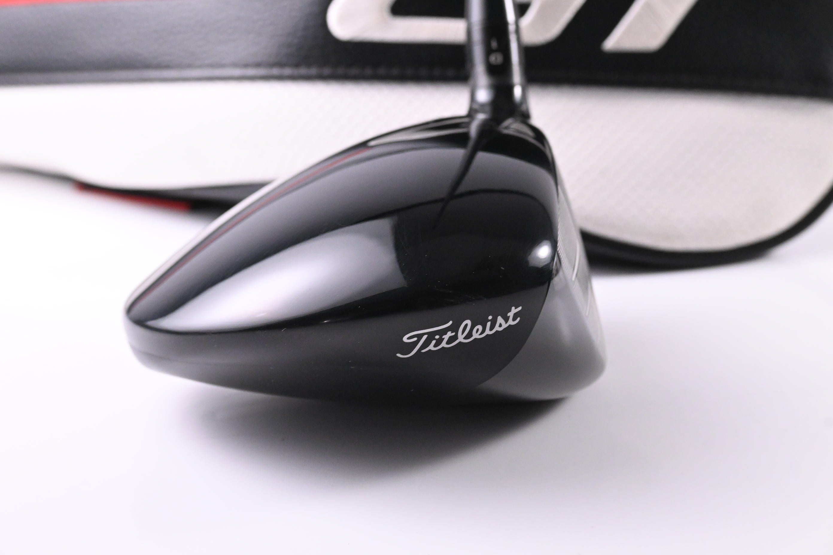 Titleist GT3 Driver / 10 Degree / Stiff Flex HZRDUS Black 60 Shaft