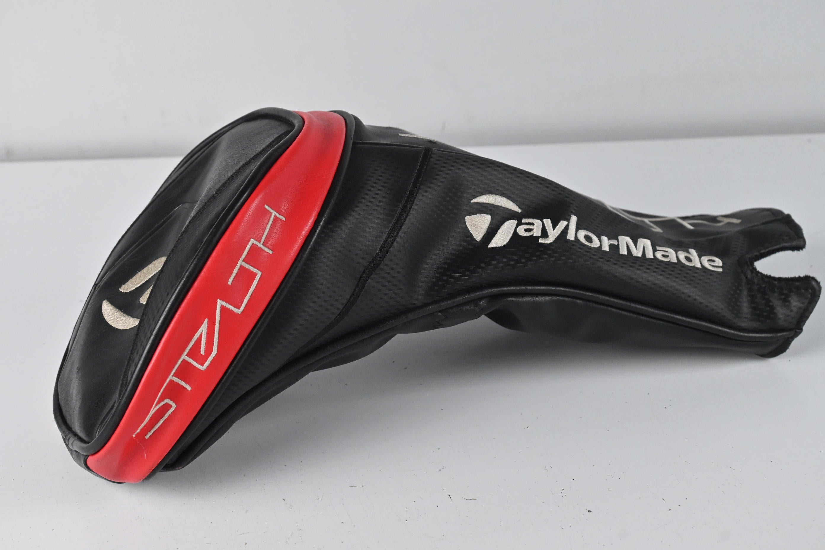Taylormade Stealth Driver / 9 Degree / Stiff Flex Fujikura Ventus Red 5 Shaft