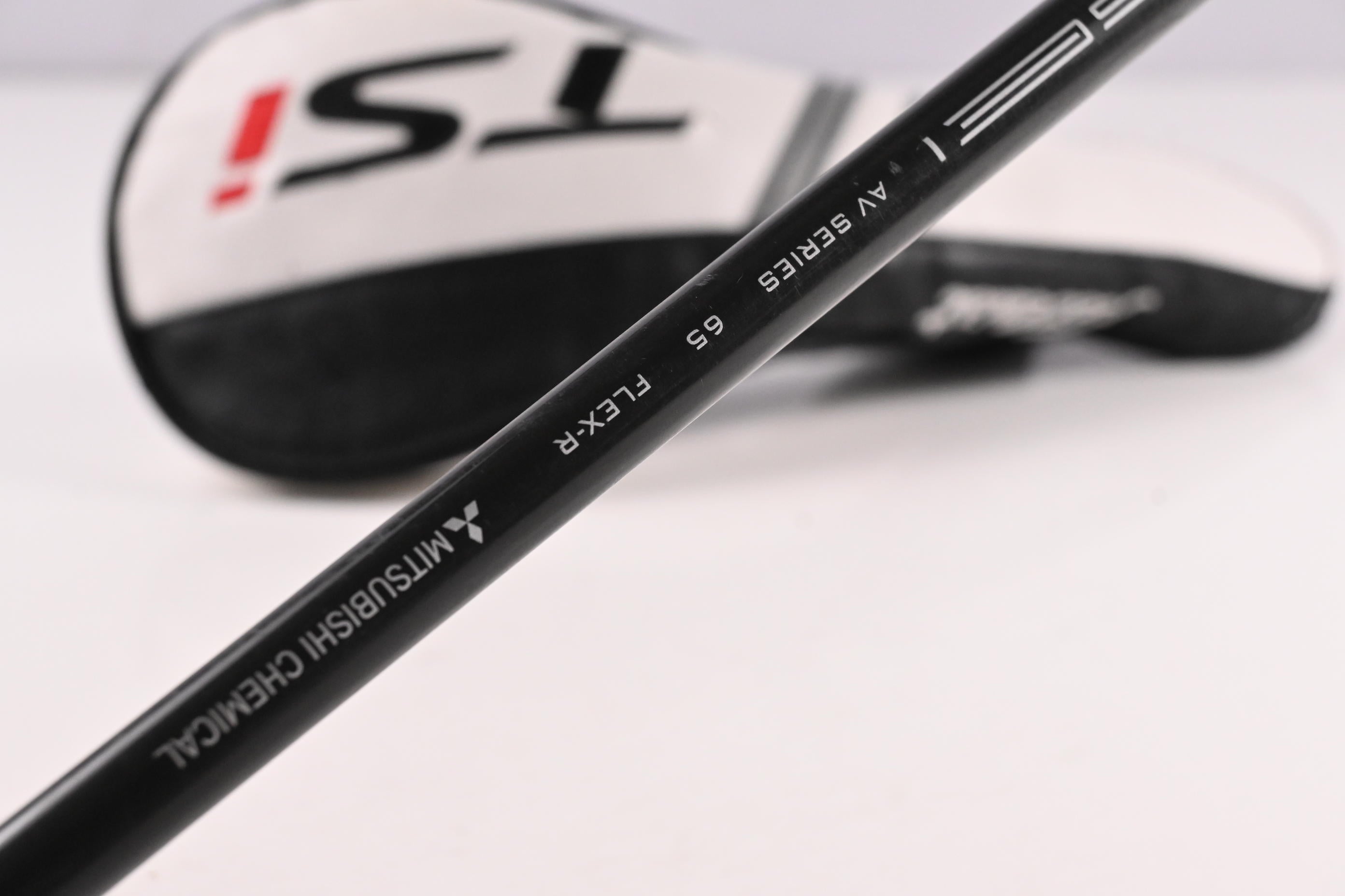 Titleist TSi2 #3 Wood / 16.5 Degree / Regular Flex Tensei AV Raw Blue 65 Shaft