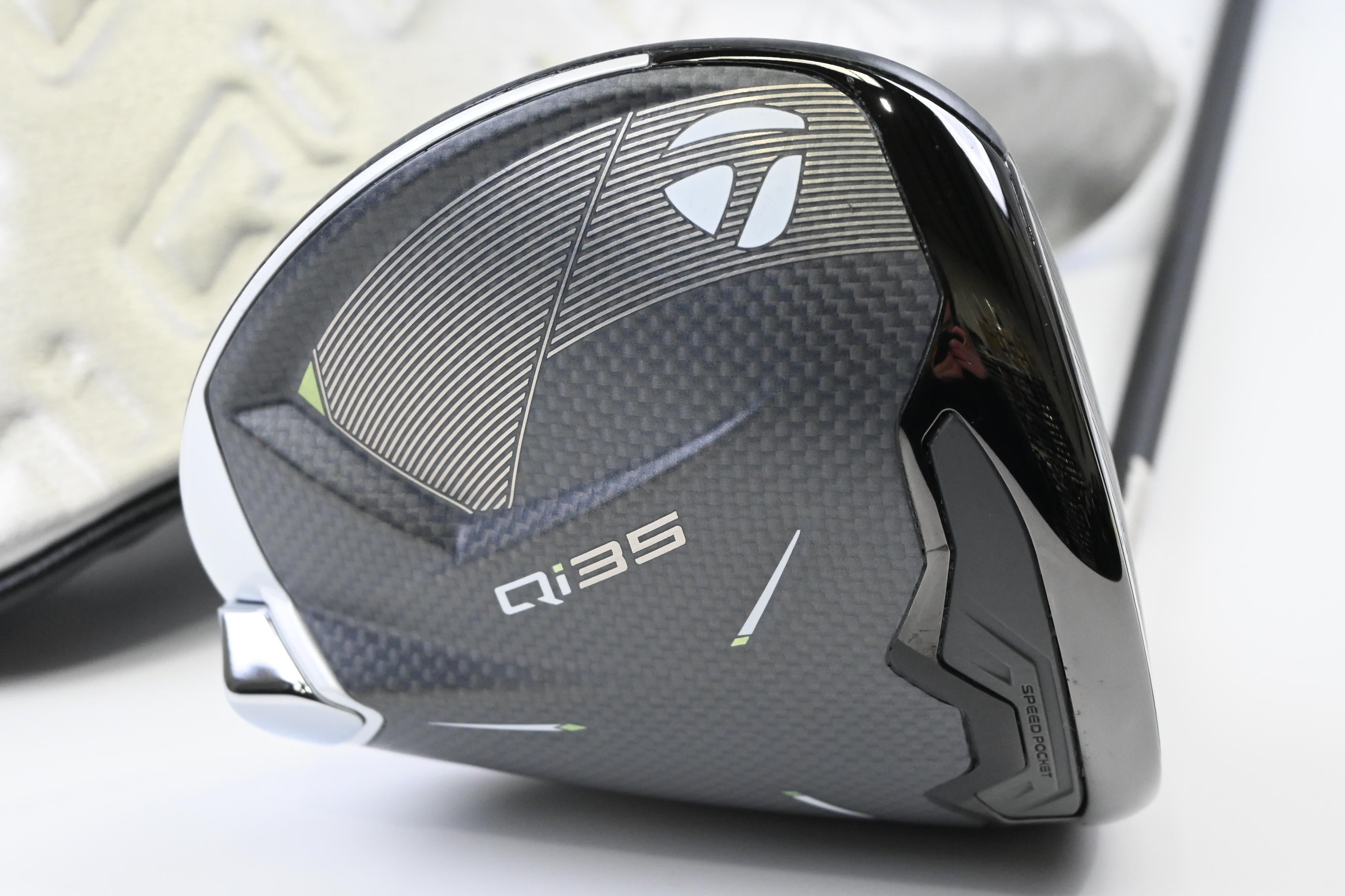 Taylormade Qi35 Max Lite Driver / 12 Degree / Regular Flex Vanquish 4 Shaft