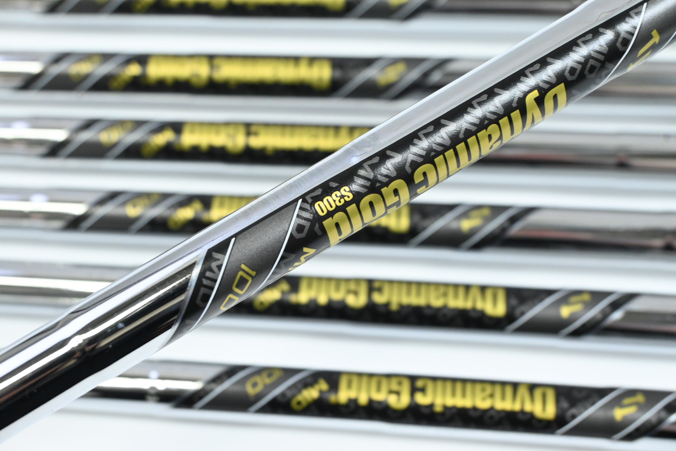 Callaway Apex Ai150 Irons / 4-PW / Stiff Flex Dynamic Gold 100 S300 Shafts