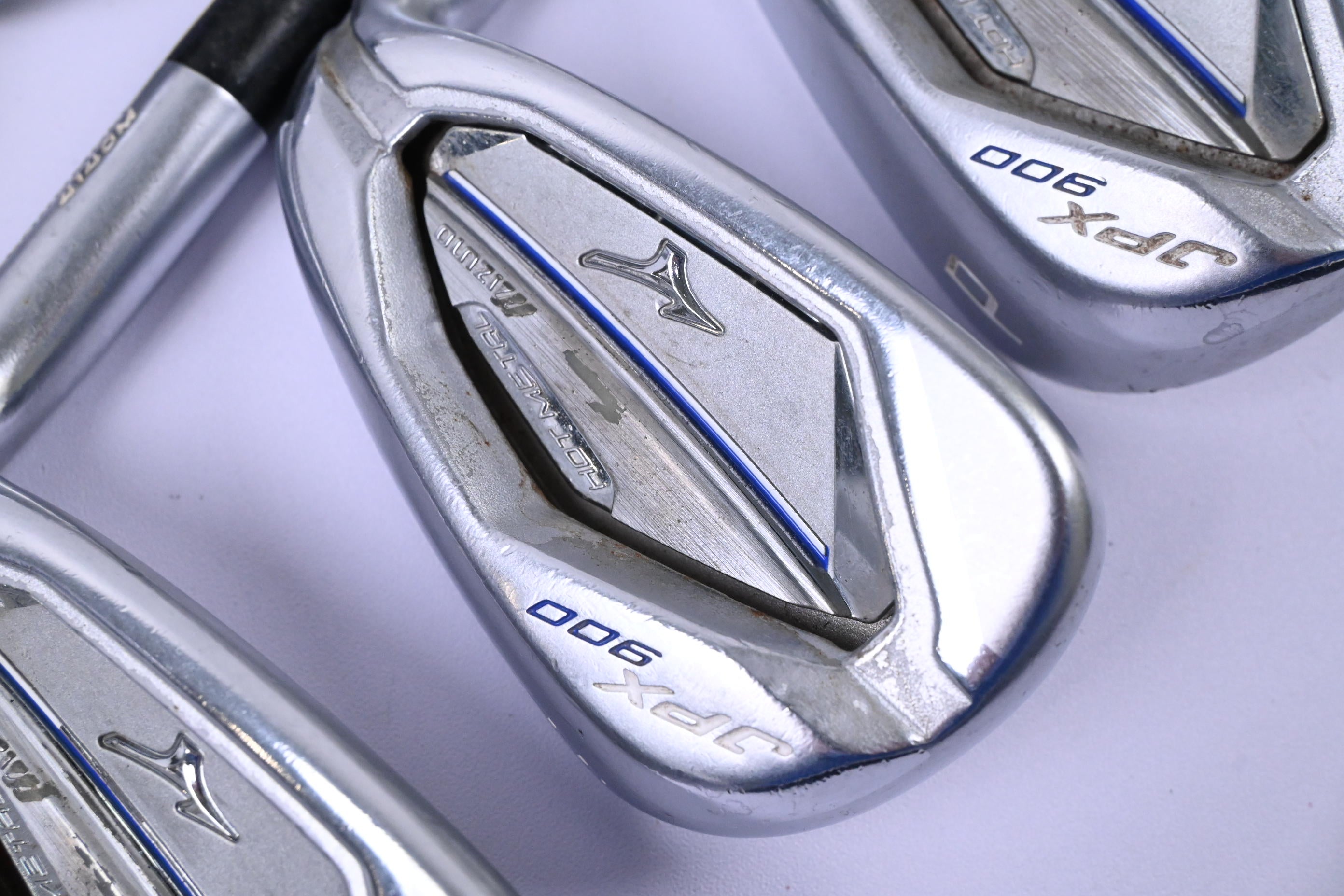 Mizuno JPX 900 Hot Metal Irons / 5-PW / Regular Flex XP 95 300 Shafts