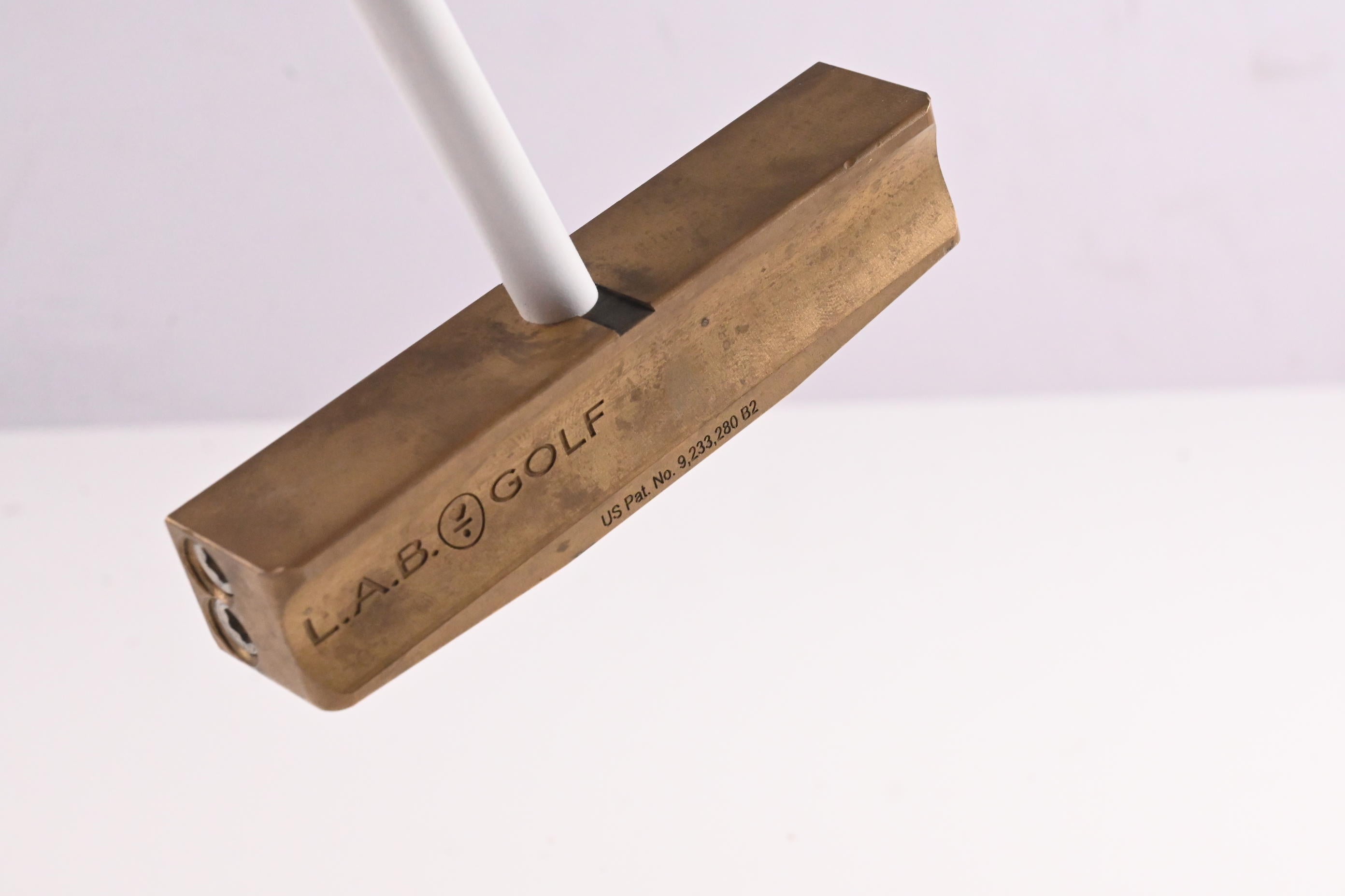 L.A.B. Golf B.2 Putter / 33 Inch / Includes ACCRA X White Shaft