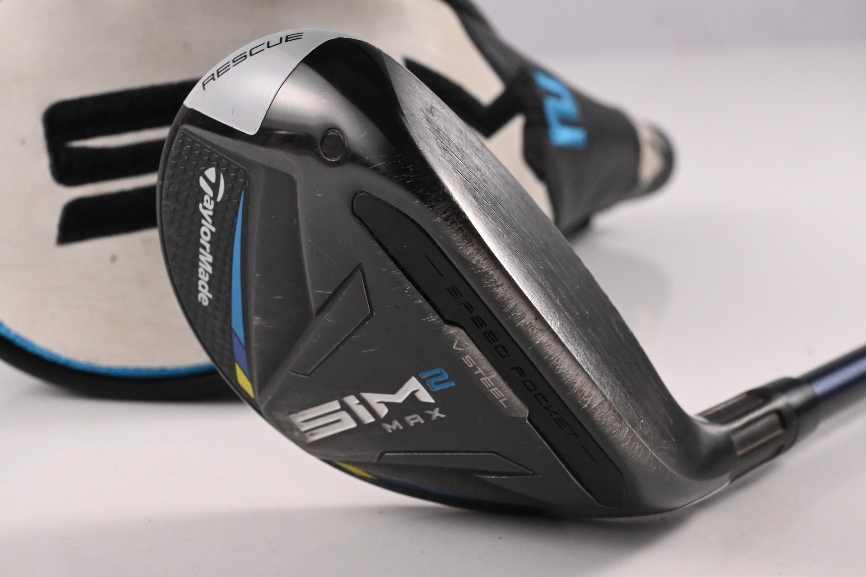 Taylormade SIM2 Max #4 Hybrid / 22 Degree / Stiff Flex Ventus Blue 7 Shaft