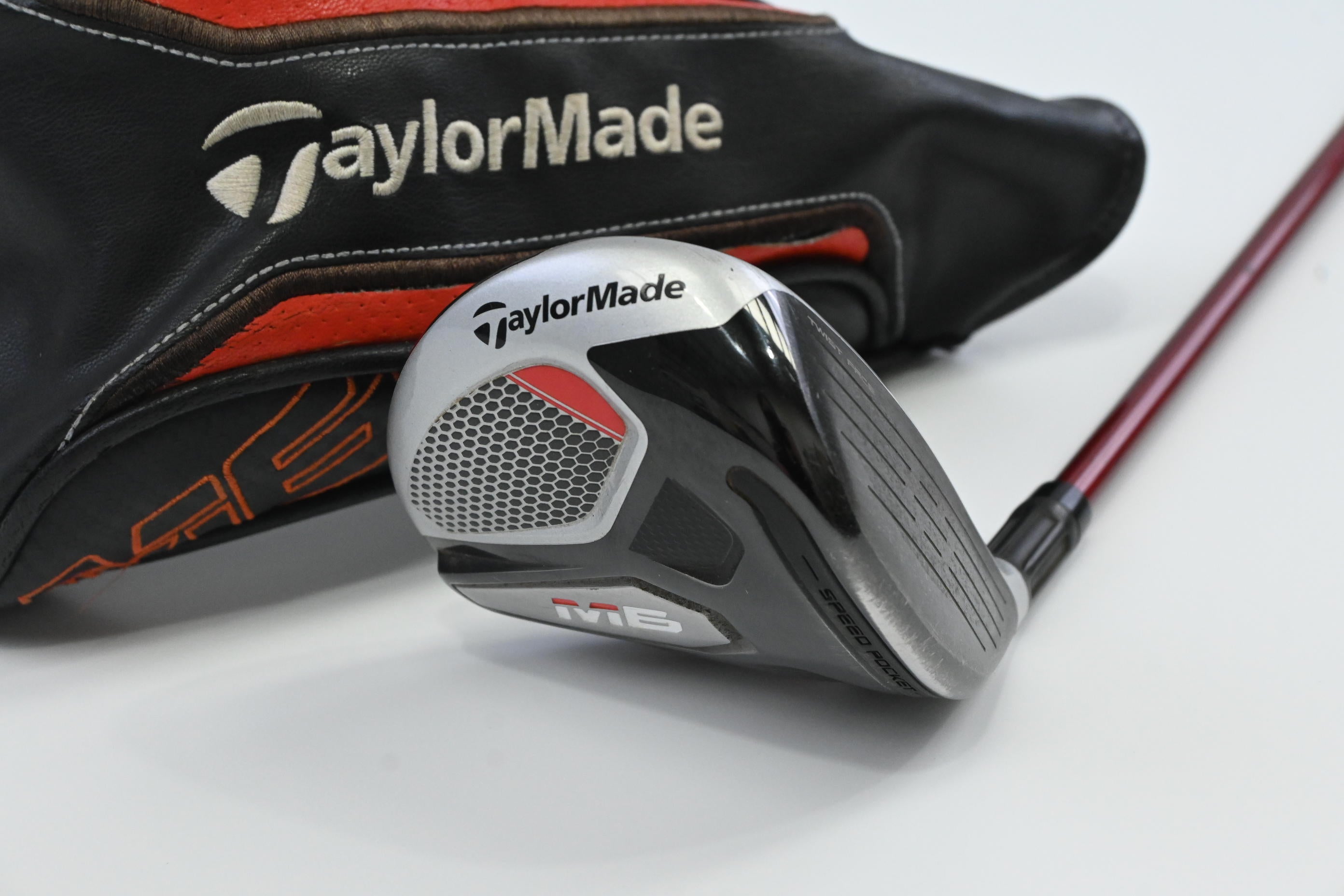 Taylormade M6 D-Type #5 Wood / 19 Degree / Regular Flex Evenflow Max Carry 50