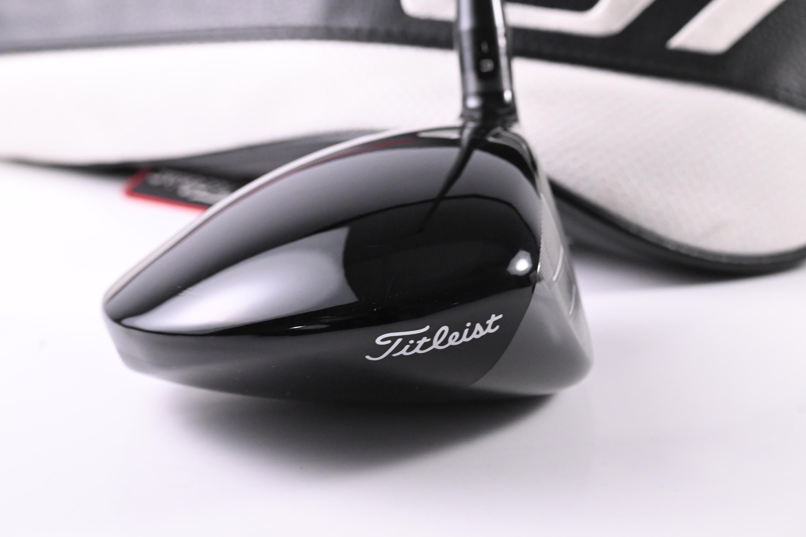 Titleist GT2 Driver / 11 Degree / X-Flex Fujikura Motore X F3 7 Shaft