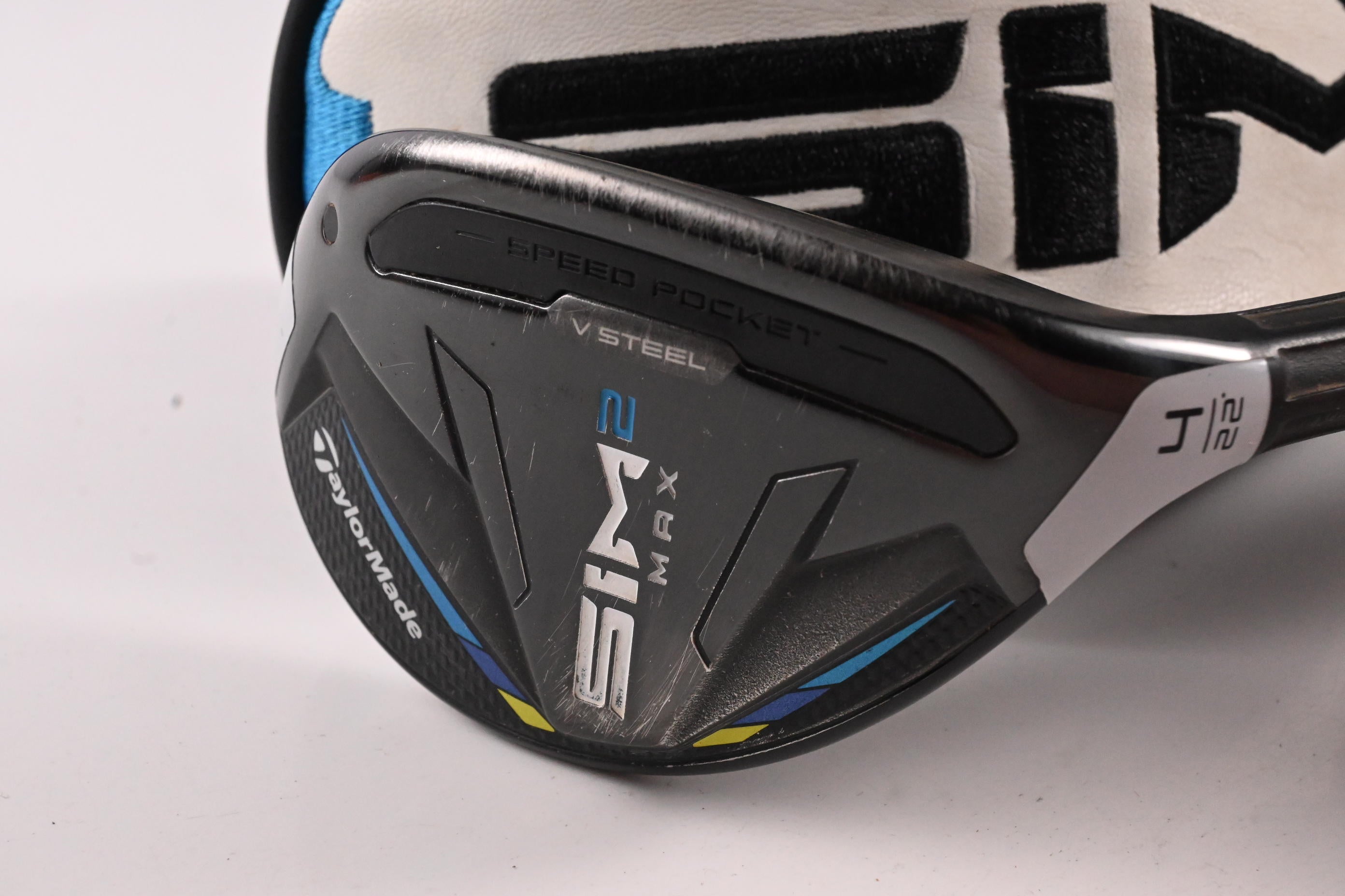 Taylormade SIM2 Max #4 Hybrid / 22 Degree / Stiff Flex Ventus Blue 7 Shaft