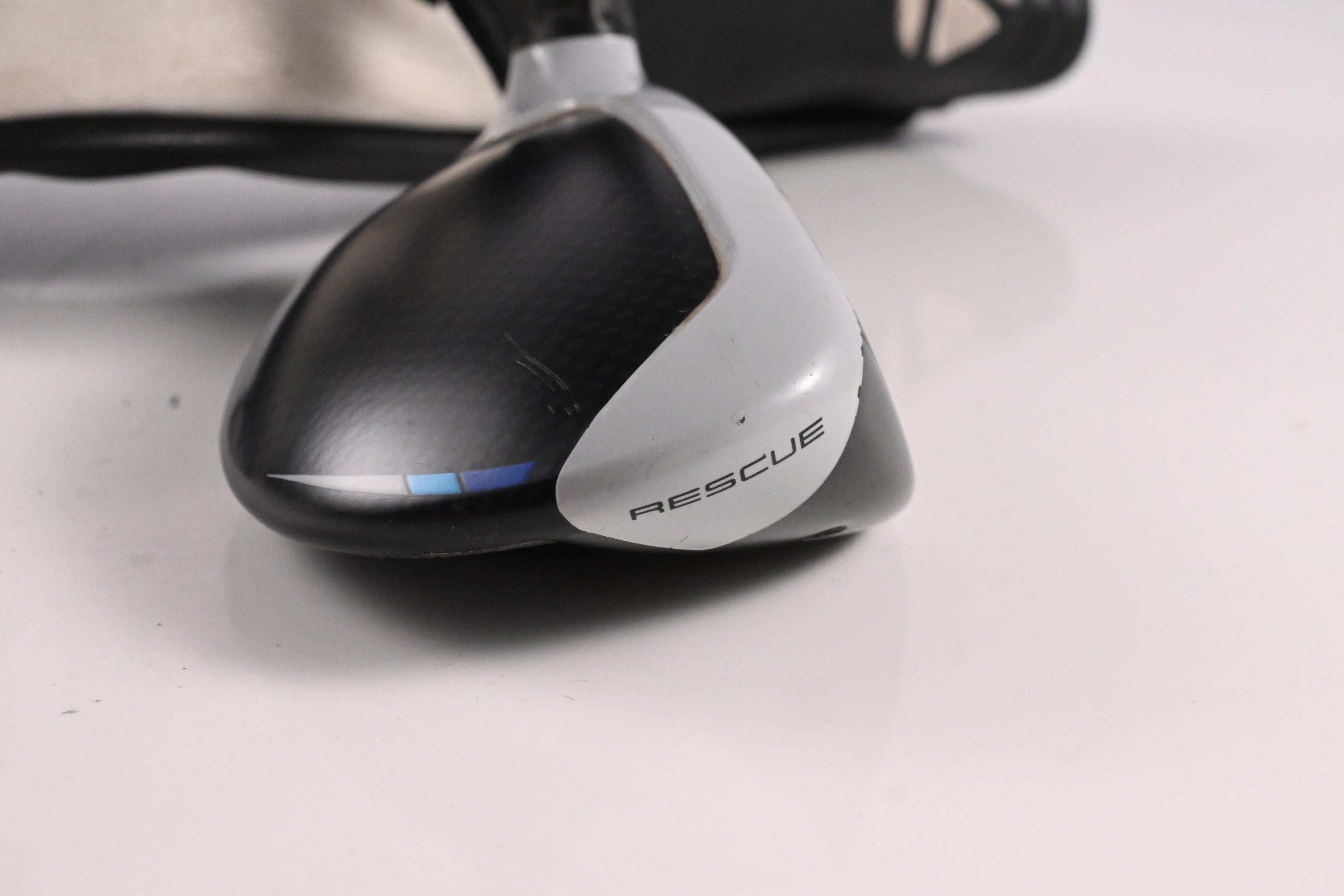 Taylormade SIM2 Max #4 Hybrid / 22 Degree / Stiff Flex Ventus Blue 7 Shaft