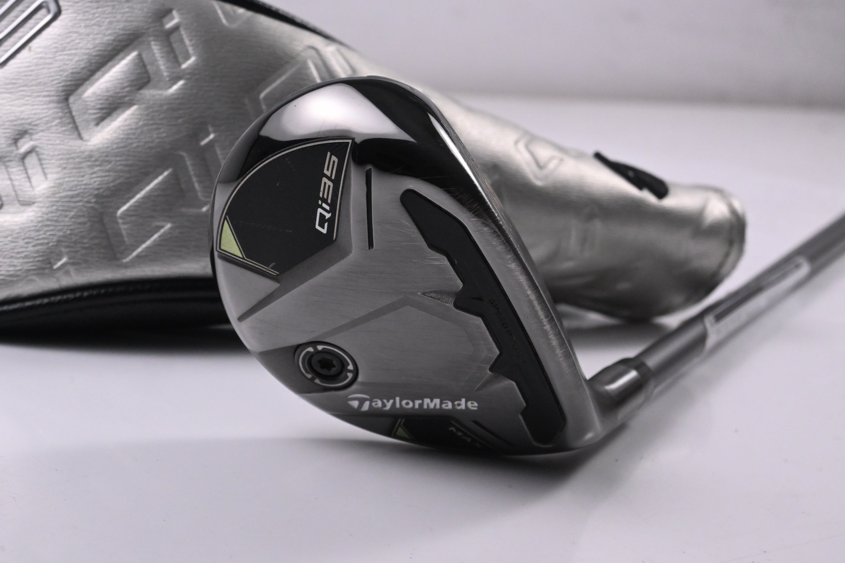 Taylormade Qi35 Max #4 Hybrid / 23 Degree / Regular Flex Fujikura Air Speeder 50