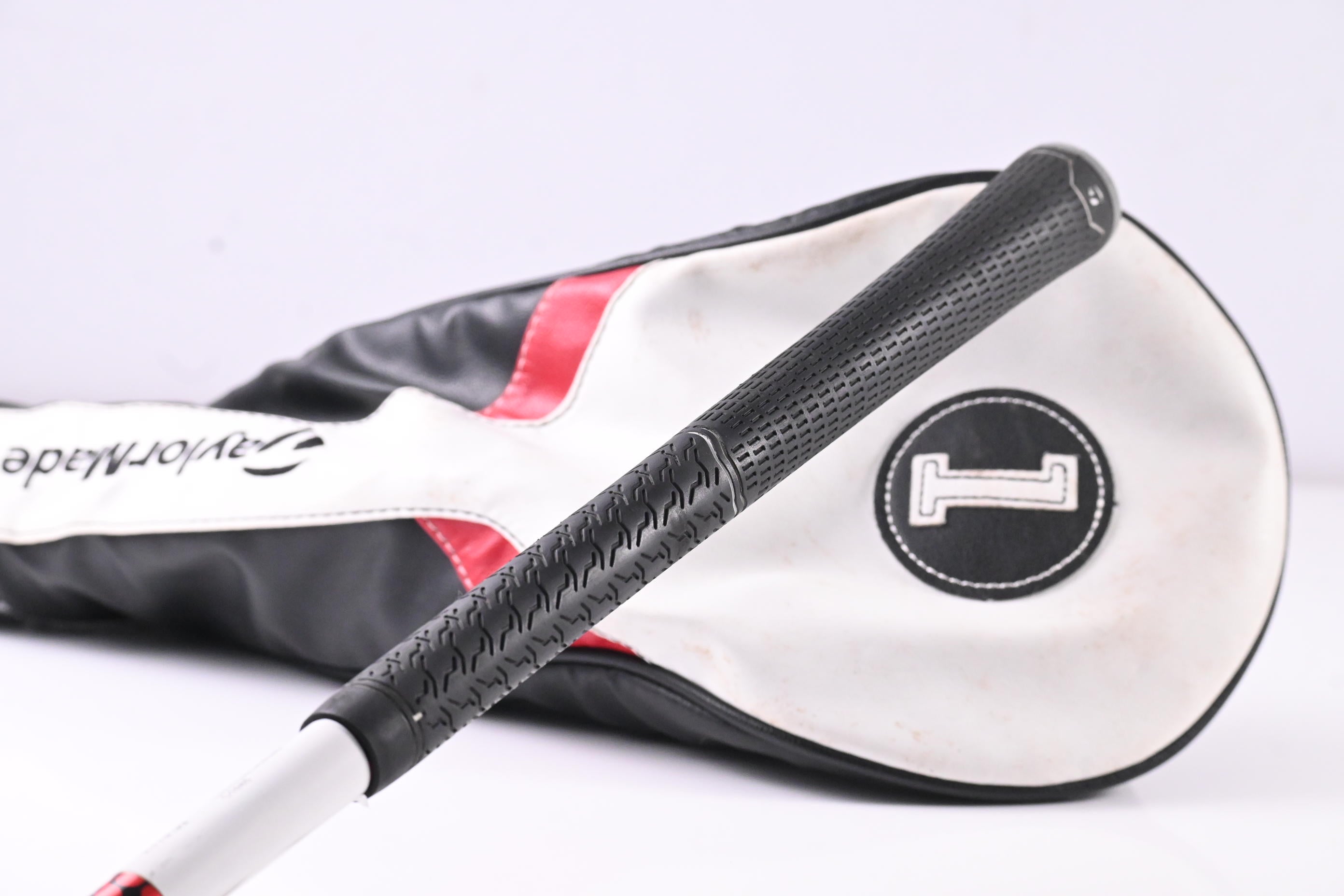 Taylormade M4 Driver / 10.5 Degree / Stiff Flex Fujikura Atmos Red 5 Shaft