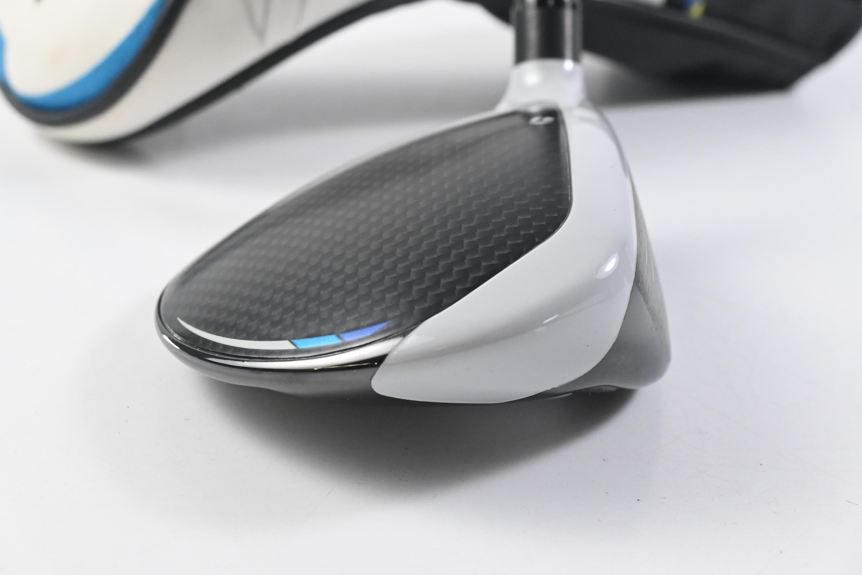 Taylormade SIM2 Ti #3 Wood / 15 Degree / Stiff Flex HZRDUS Smoke Black RDX 70