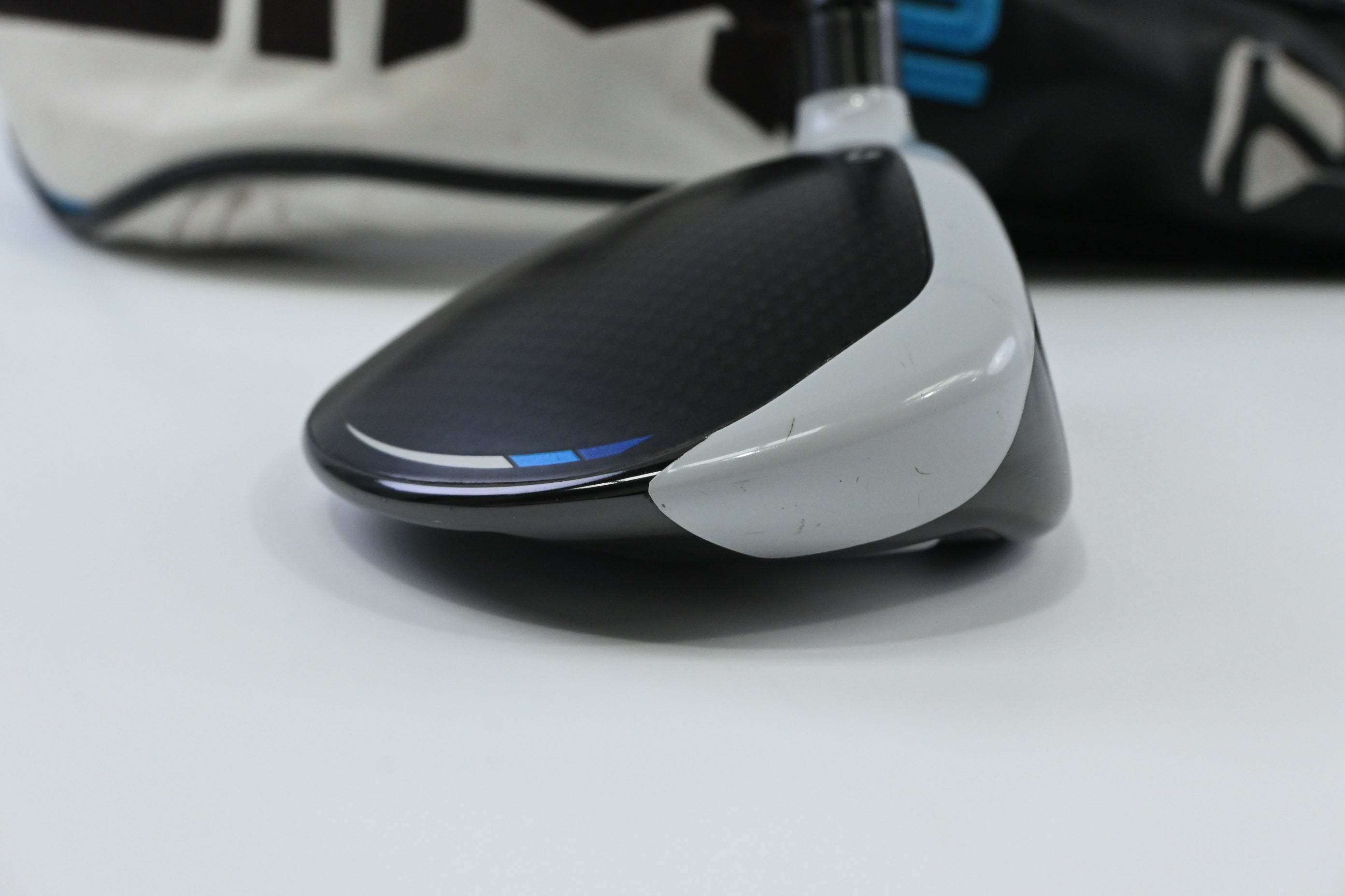 Taylormade SIM2 Ti #3 Wood / 15 Degree / Stiff Flex Tensei AV Raw Blue 65 Shaft