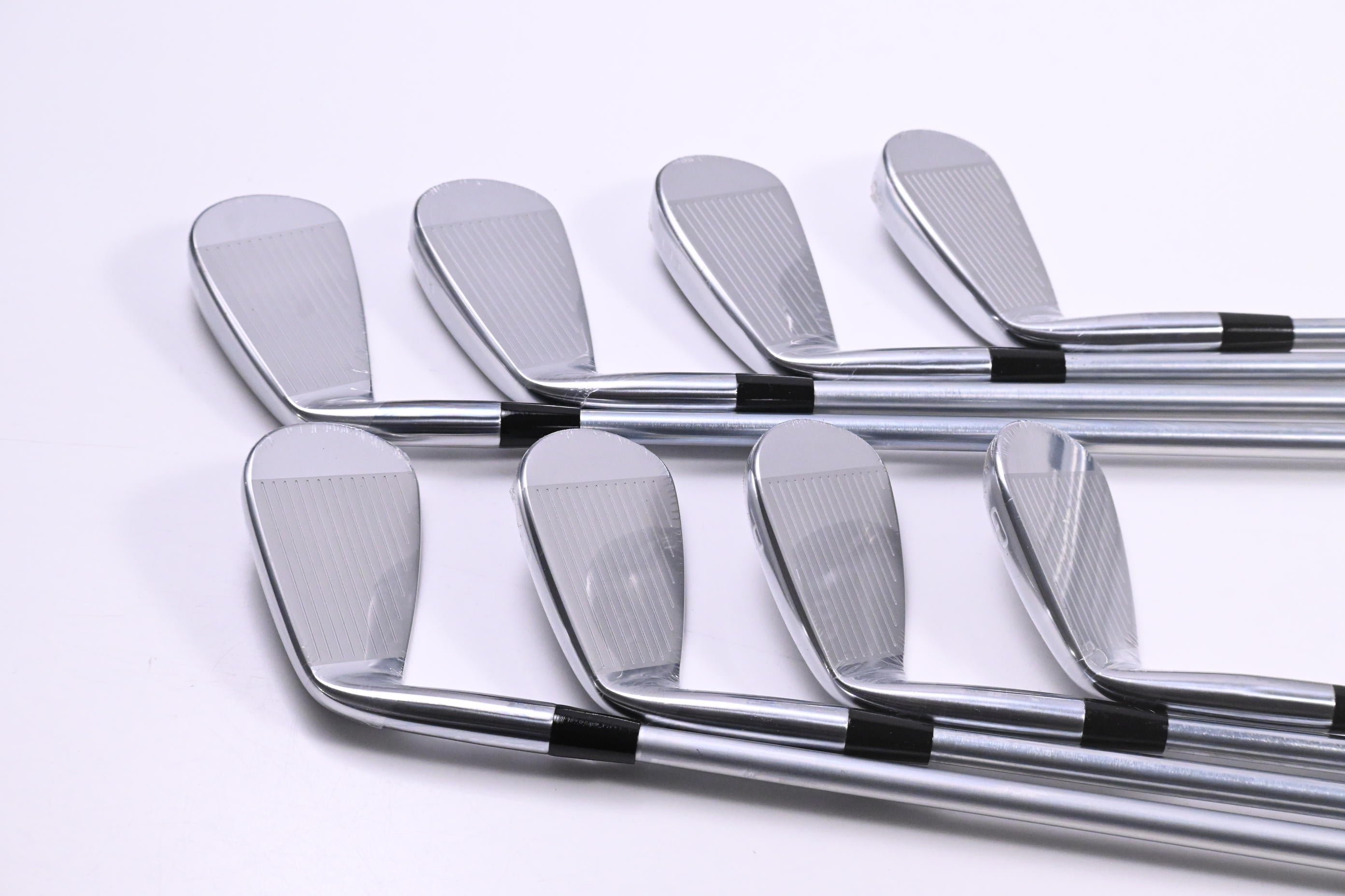 Mizuno Pro 243 Irons / 4-PW+GW / Stiff Flex Project X LS 120 Shafts