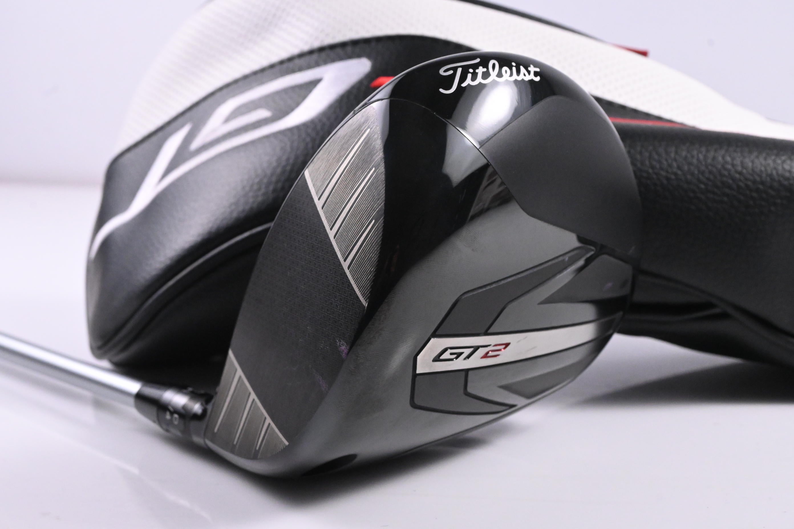 Left Hand Titleist GT2 Driver / 10 Degree /Regular Flex Fujikura Airspeeder 40 Shaft