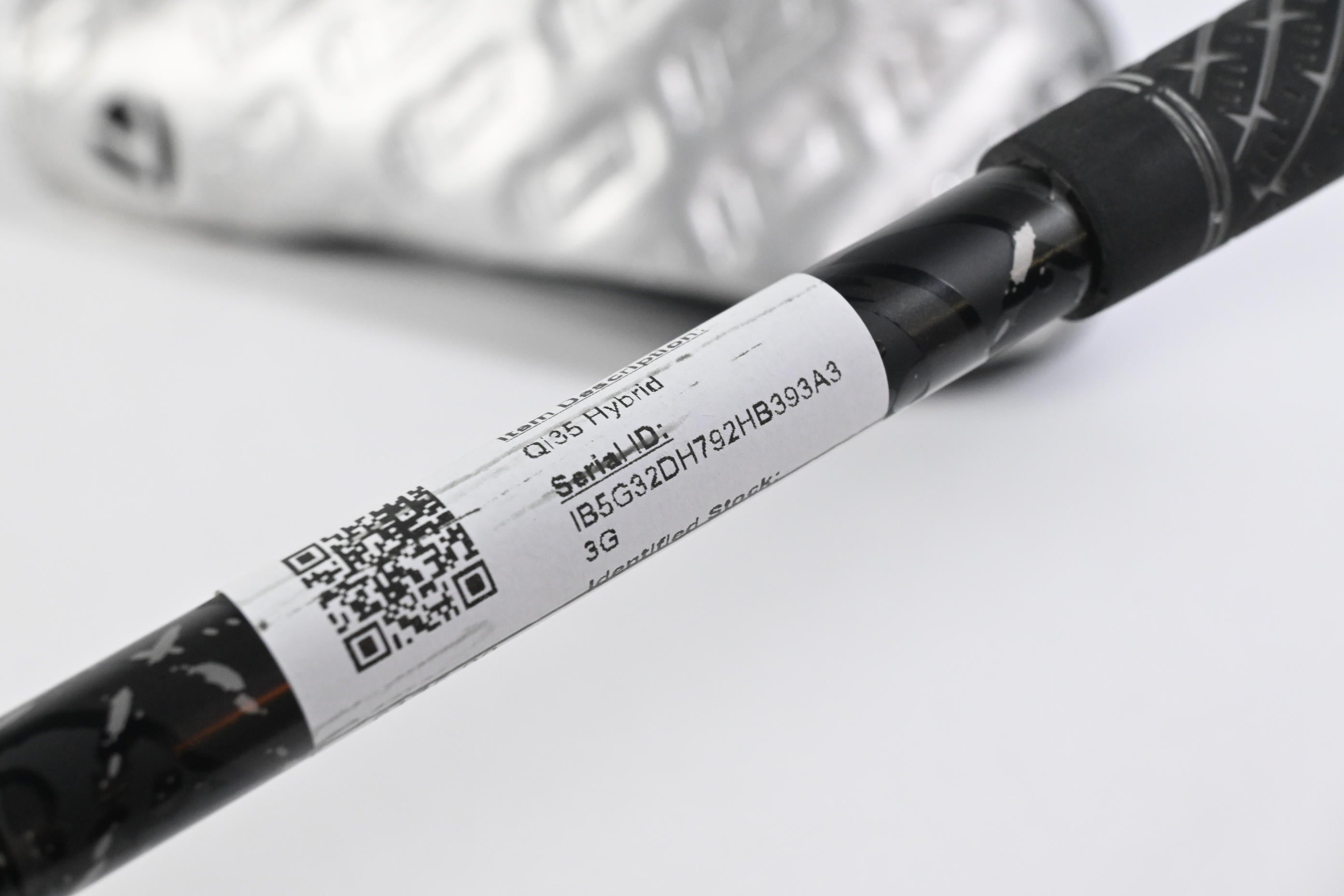 Taylormade Qi35 #4 Hybrid / 22 Degree / X-Flex Kai'li Dark Waves Blue 95 Shaft