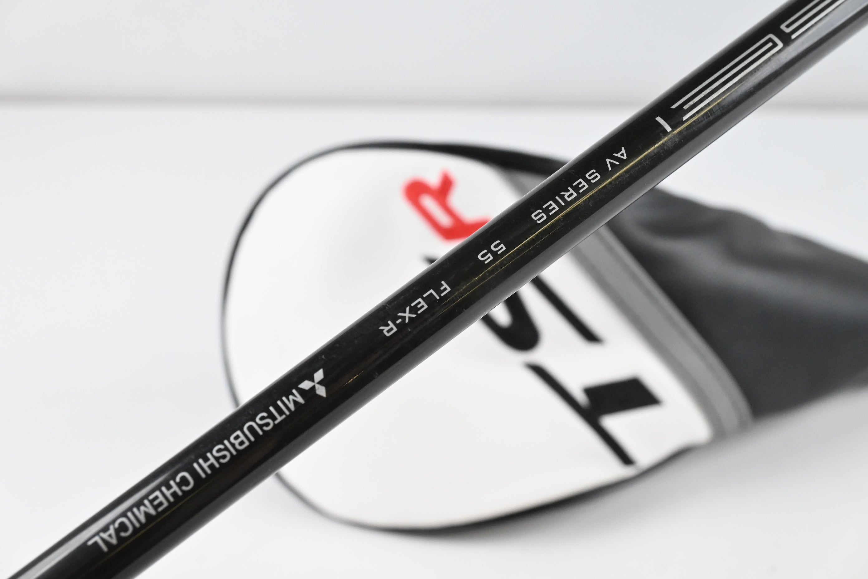 Titleist TSR2 Driver / 9 Degree / Regular Flex Tensei AV Blue 55 Shaft
