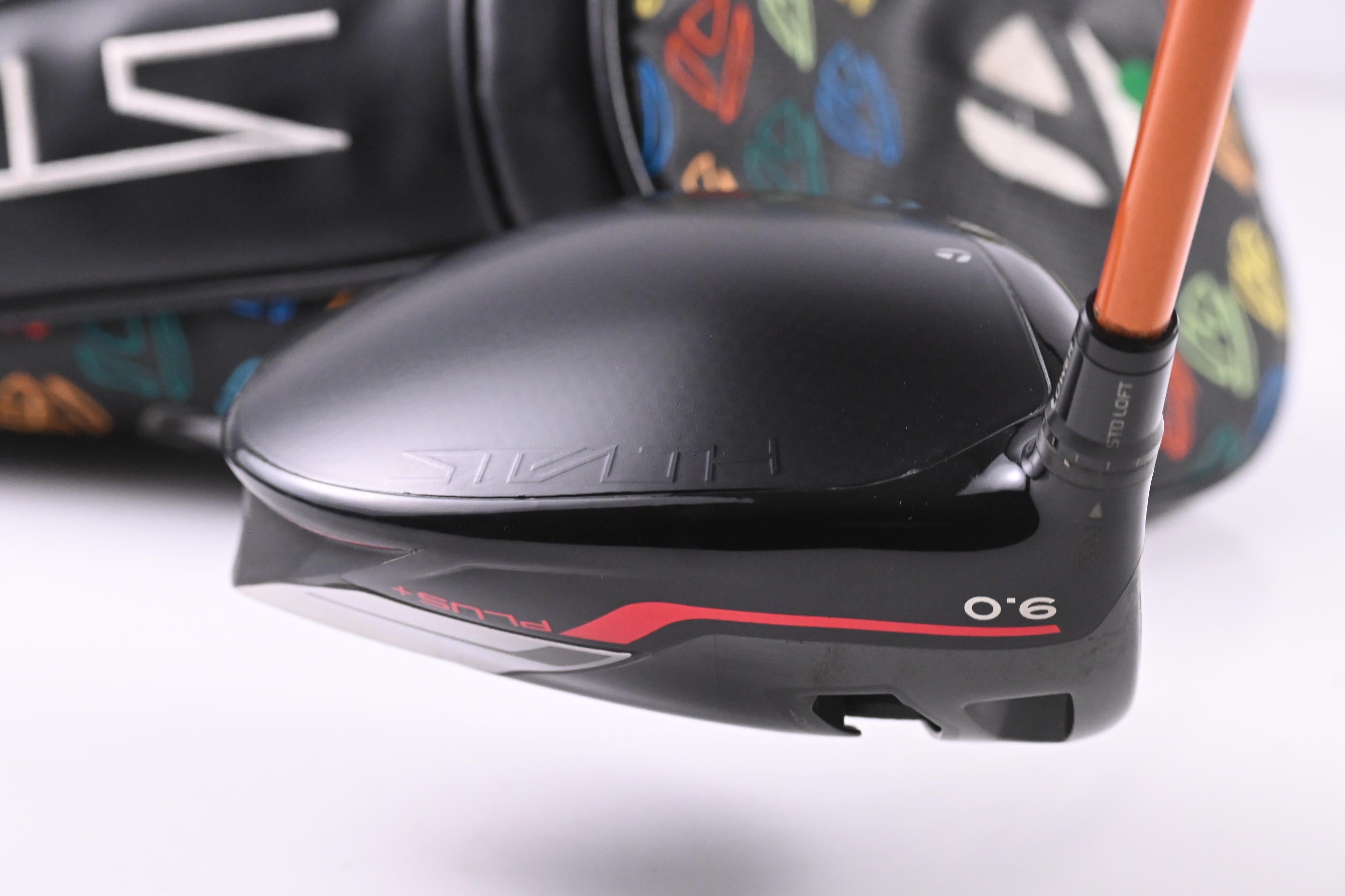 Left Hand Taylormade Stealth Plus Driver / 9 Degree / X-Stiff Tour AD DI-7 Orange