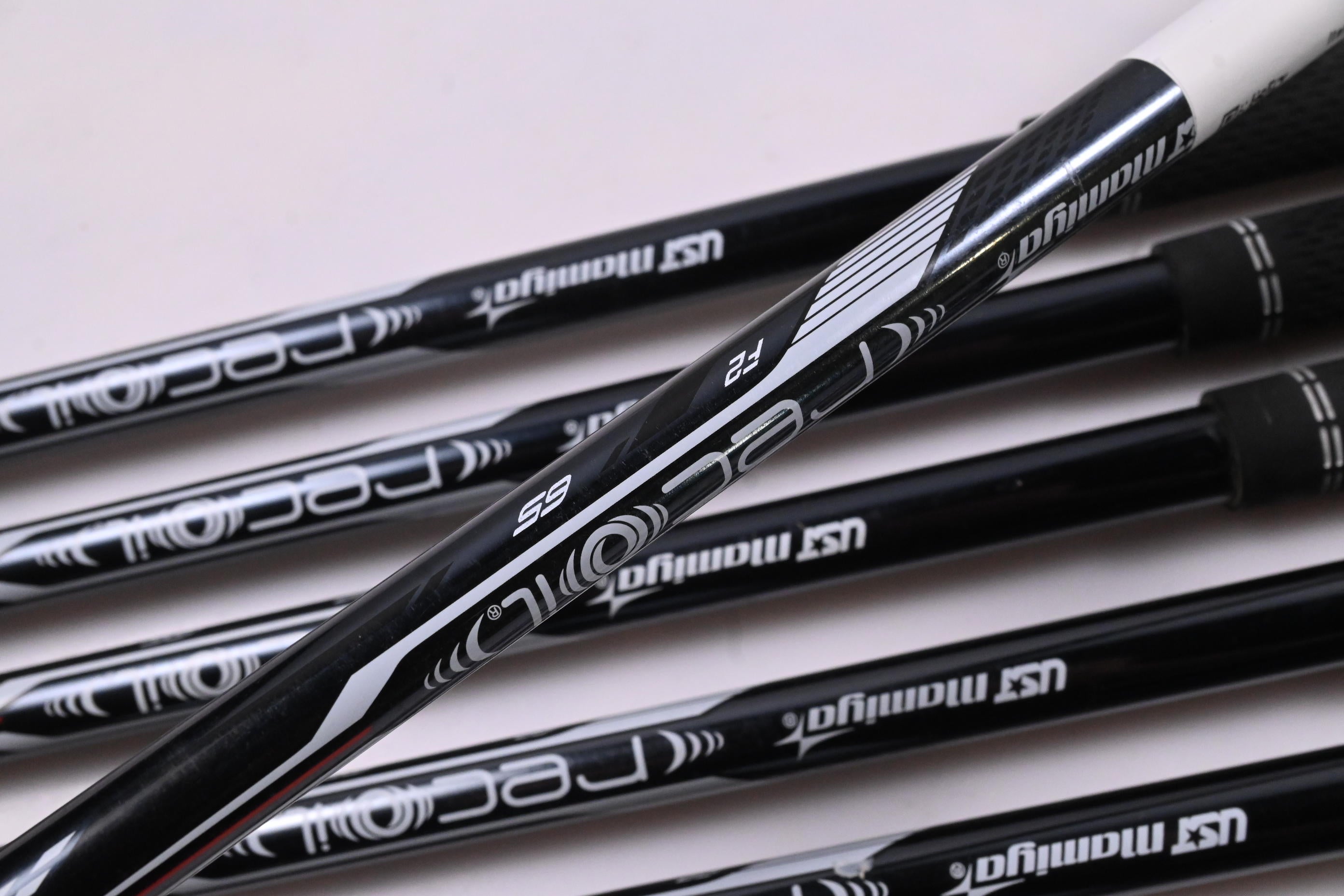 Ping i530 Irons / 4-PW / Black Dot / Senior Flex Recoil Dart 65 Shafts