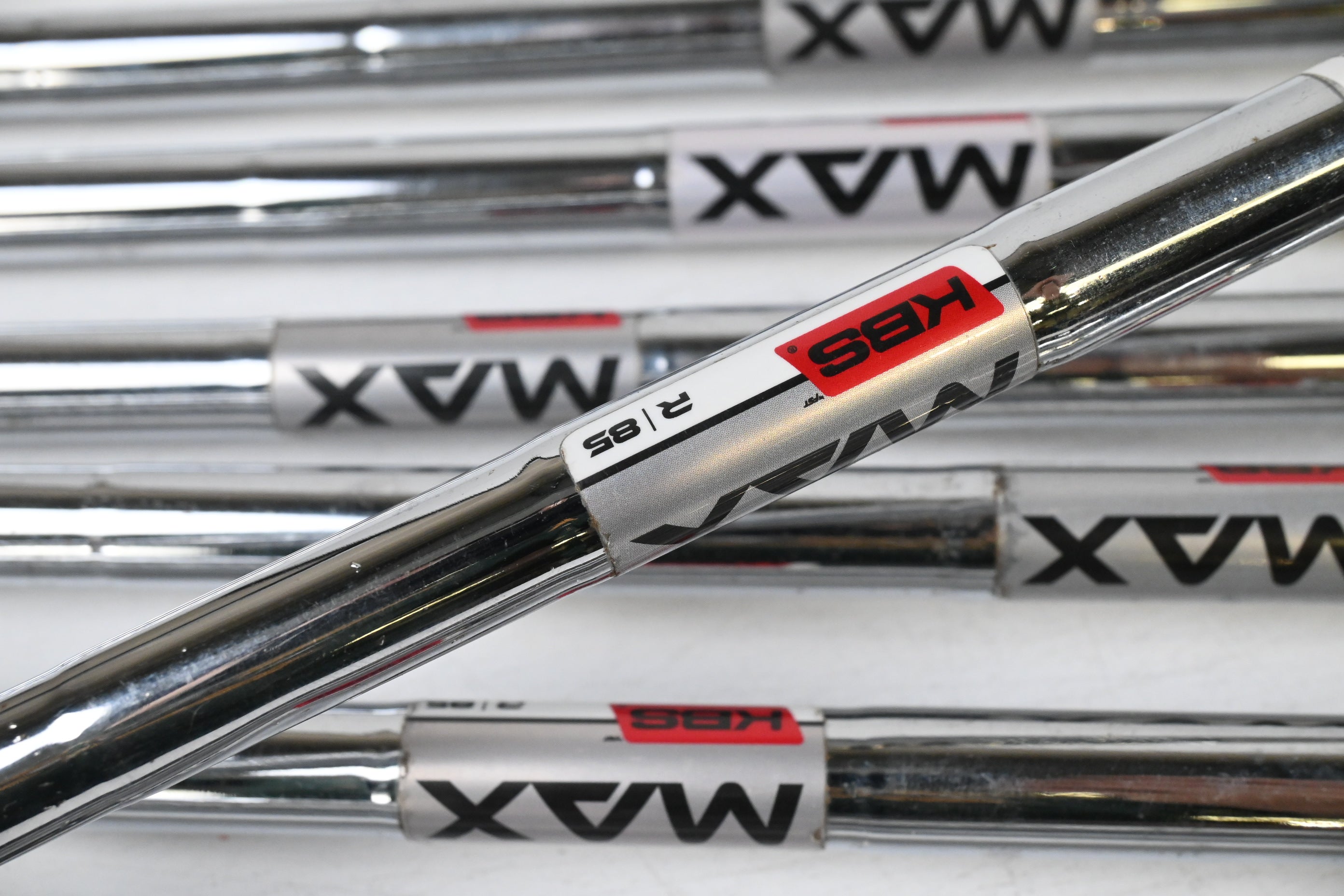 Taylormade SIM Max Irons / 5-PW+SW+LW / Regular Flex KBS MAX 85 Shafts