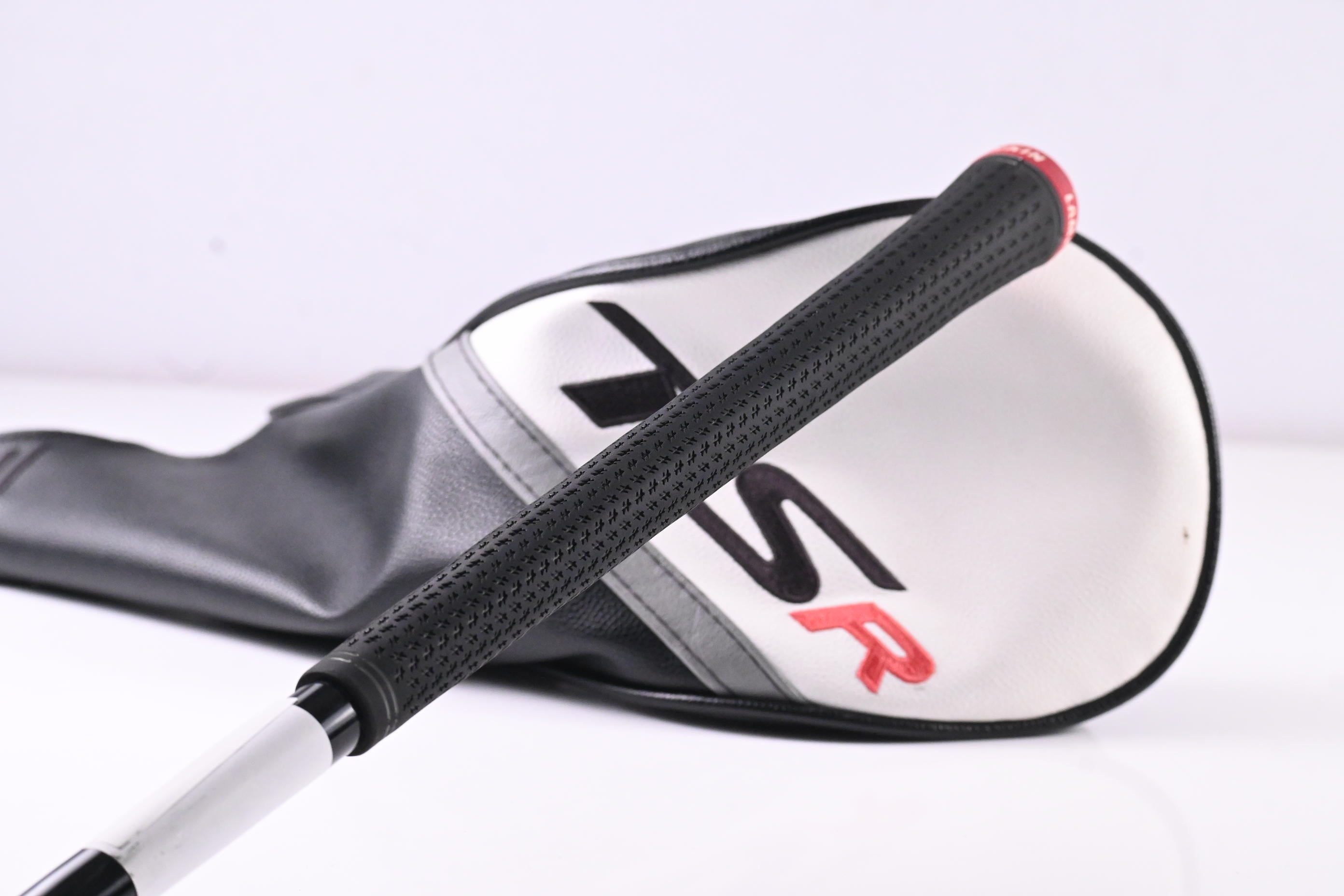 Titleist TSR2 Driver / 9 Degree / Stiff Flex HZRDUS GEN4 Black 60 Shaft