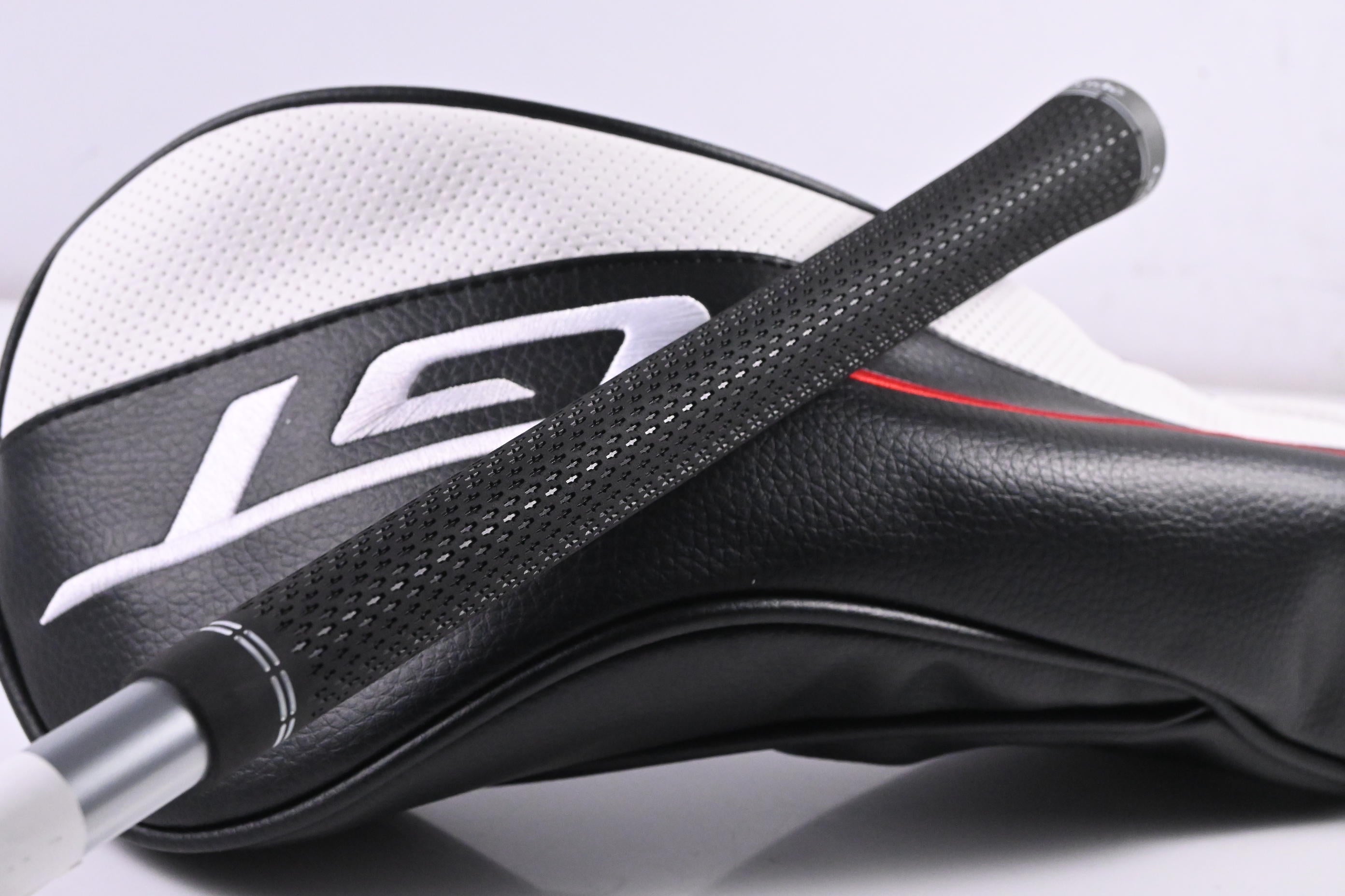 Left Hand Titleist GT2 Driver / 10 Degree /Regular Flex Fujikura Airspeeder 40 Shaft