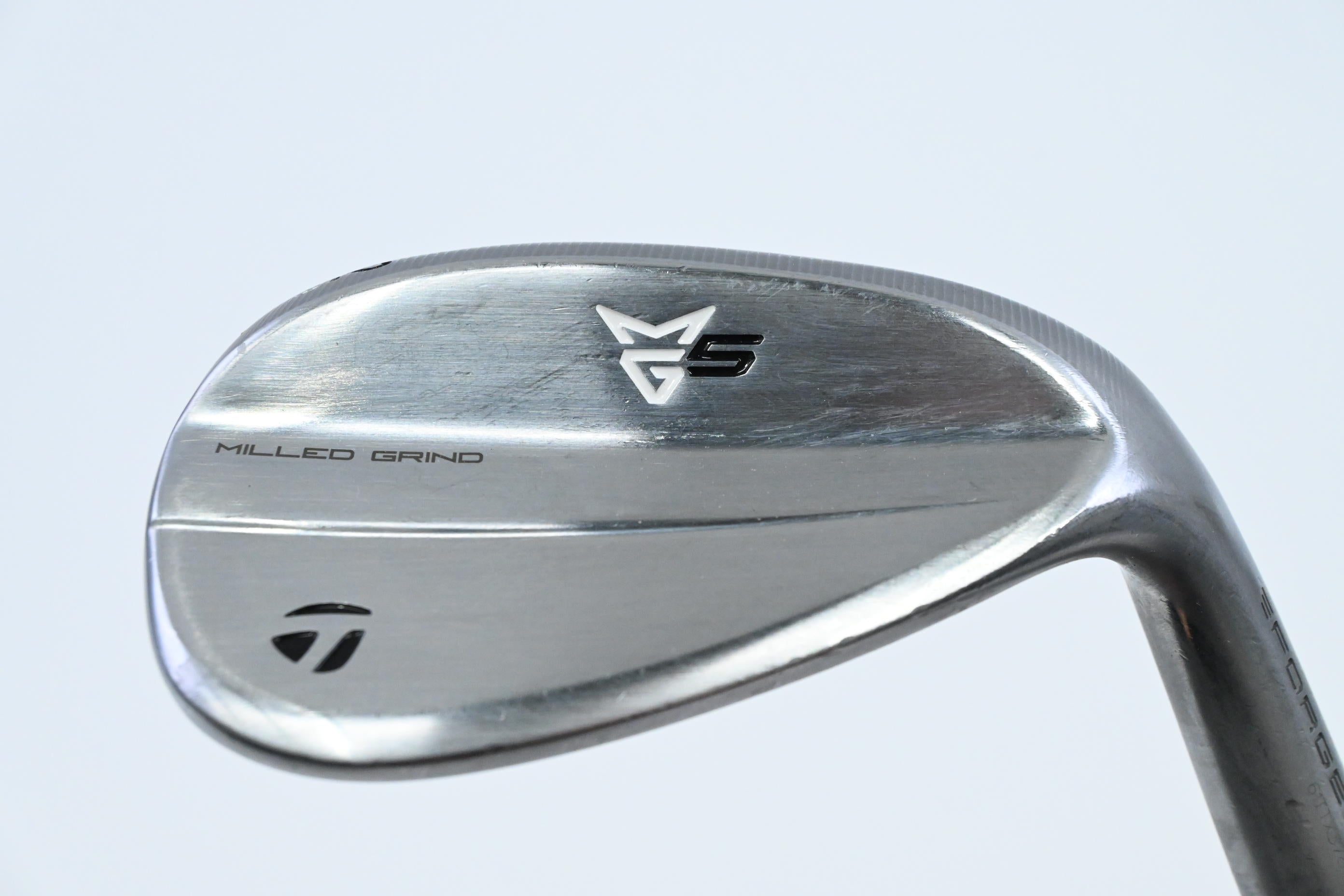 Taylormade Milled Grind 5 Gap Wedge / 52 Degree / Wedge Flex Dynamic Gold 115