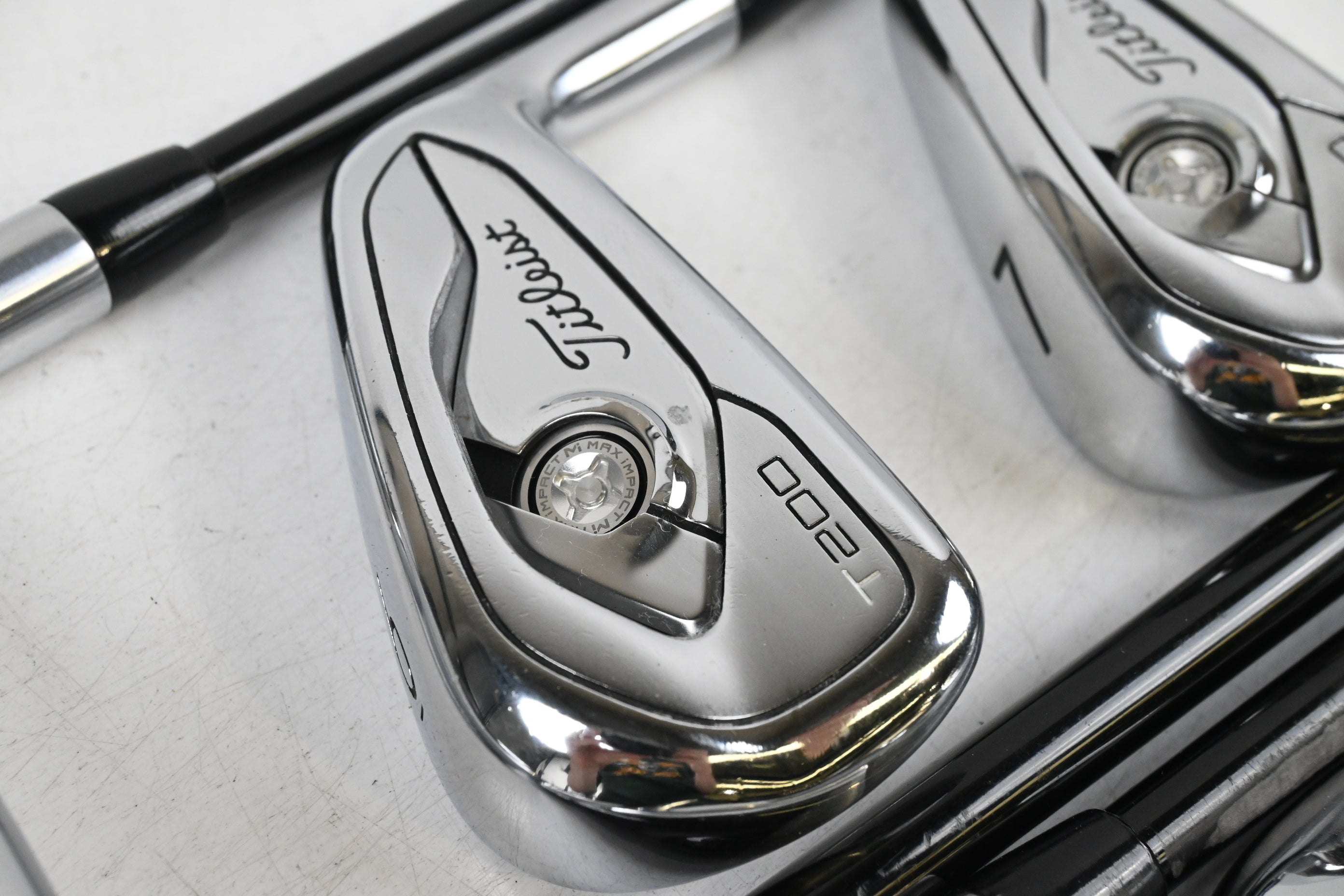 Titleist T200 2019 Irons / 5-PW+GW / Regular Flex Tensei AV Series Blue Shafts