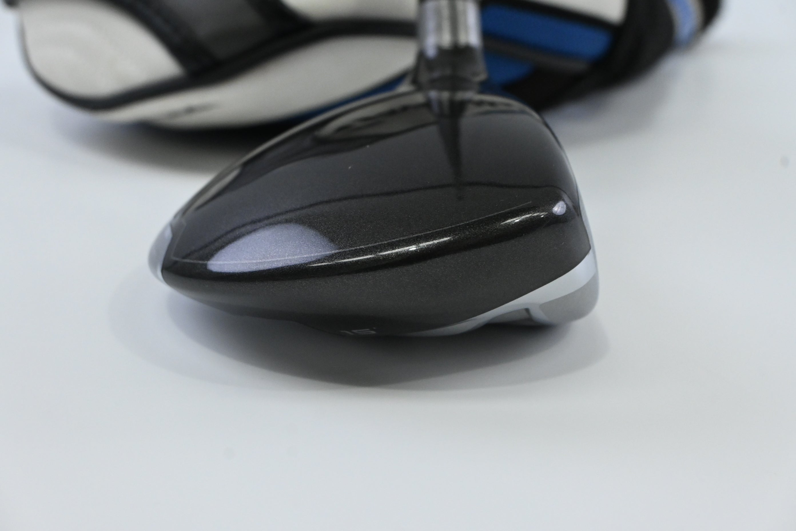 Taylormade SLDR #3 Wood / 15 Degree / Stiff Flex Fujikura Speeder 77