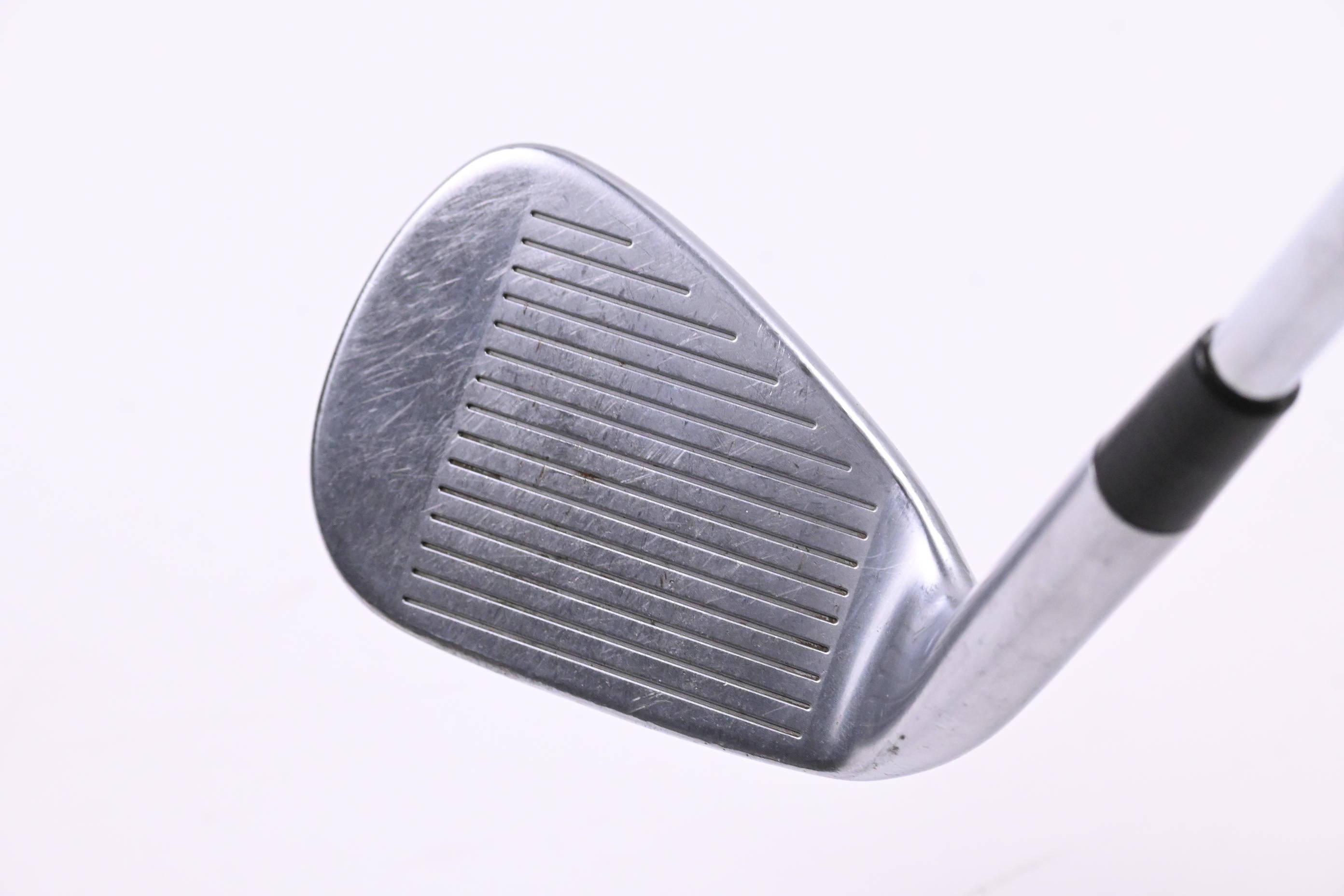 Taylormade P790 2017 Gap Wedge / 50 Degree / Regular Flex Dynamic Gold 105 Shaft