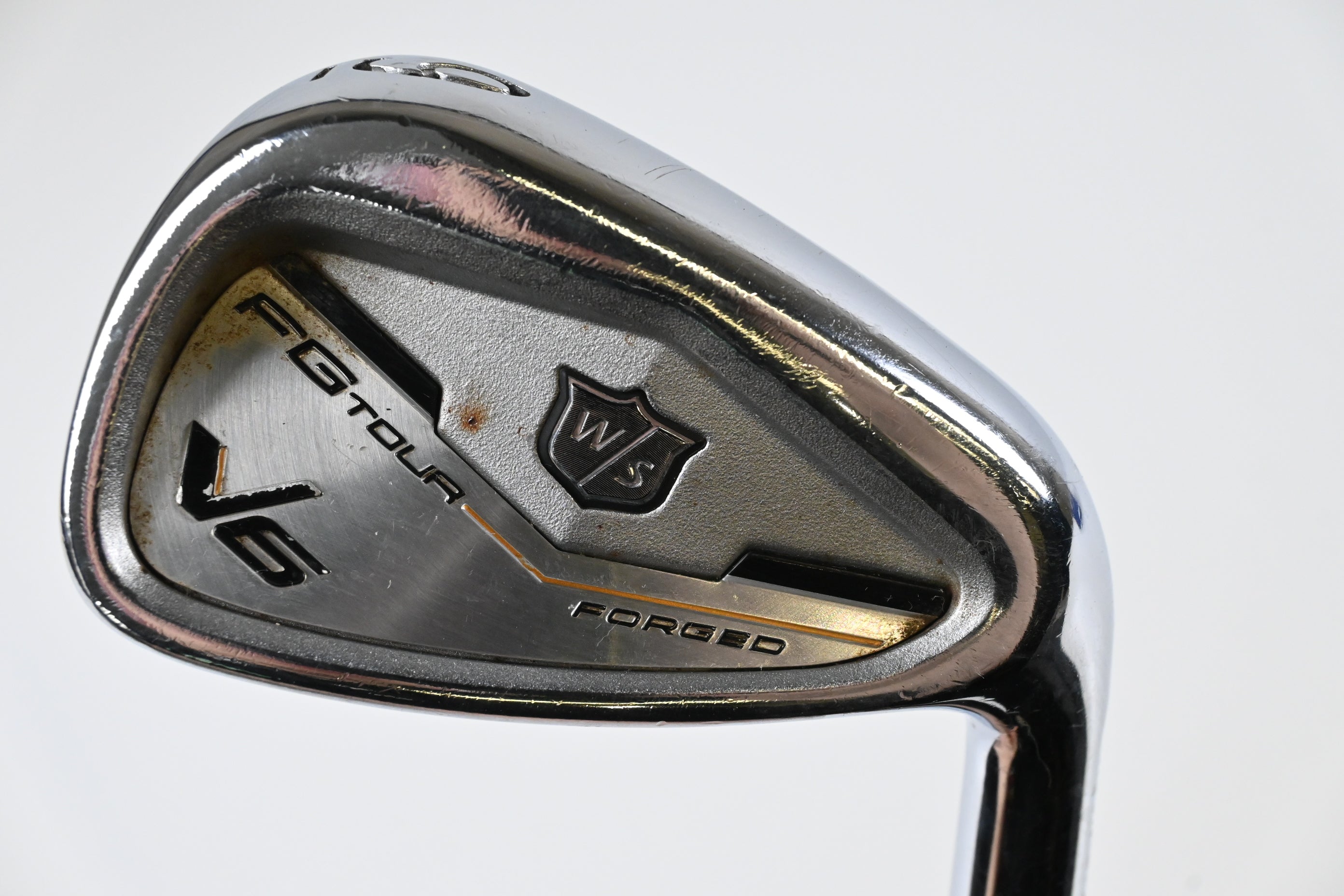 Wilson FG Tour V6 #9 Iron / Regular Flex Dynamic Gold AMT R300 Steel Shaft