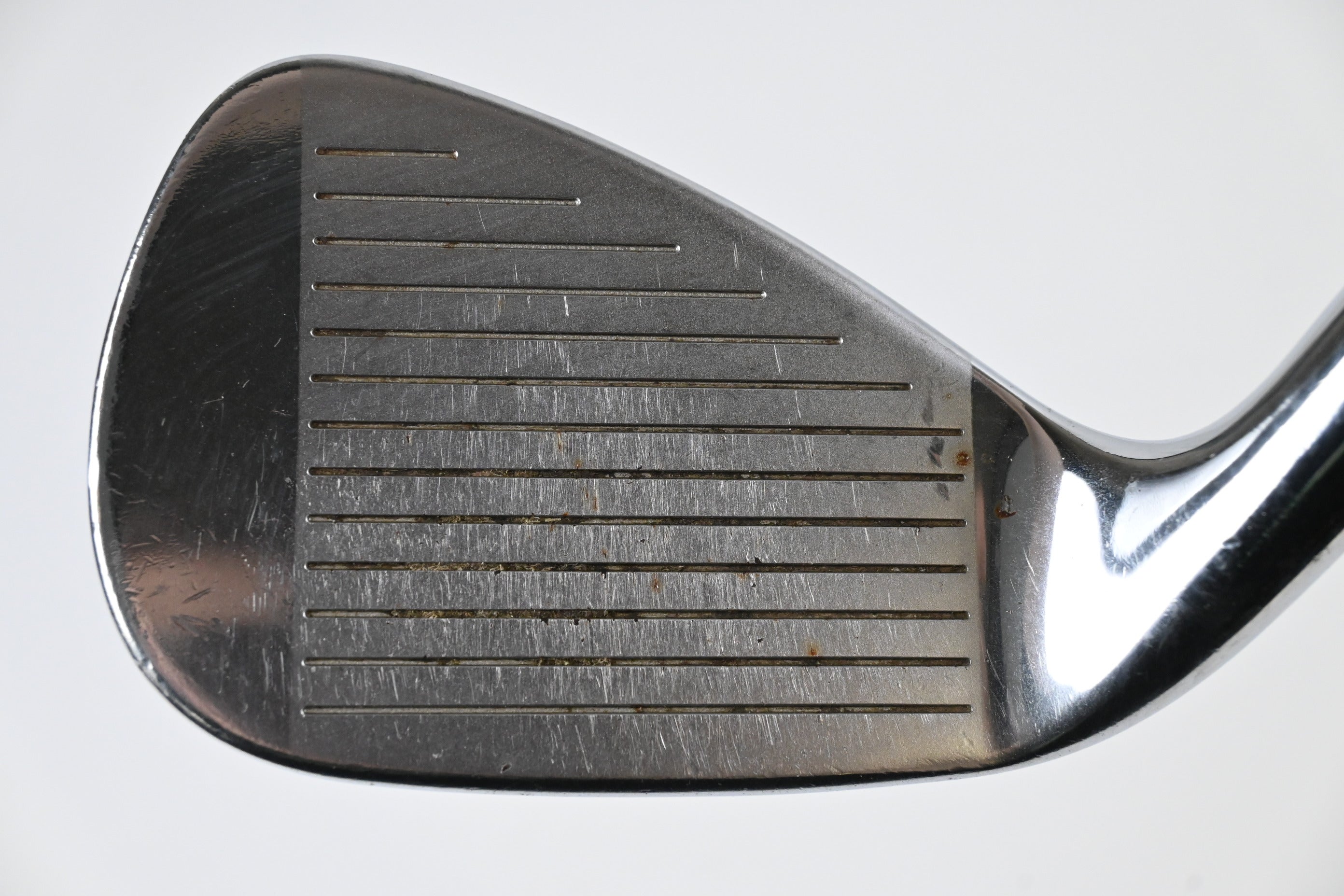 Wilson FG Tour V6 #9 Iron / Regular Flex Dynamic Gold AMT R300 Steel Shaft