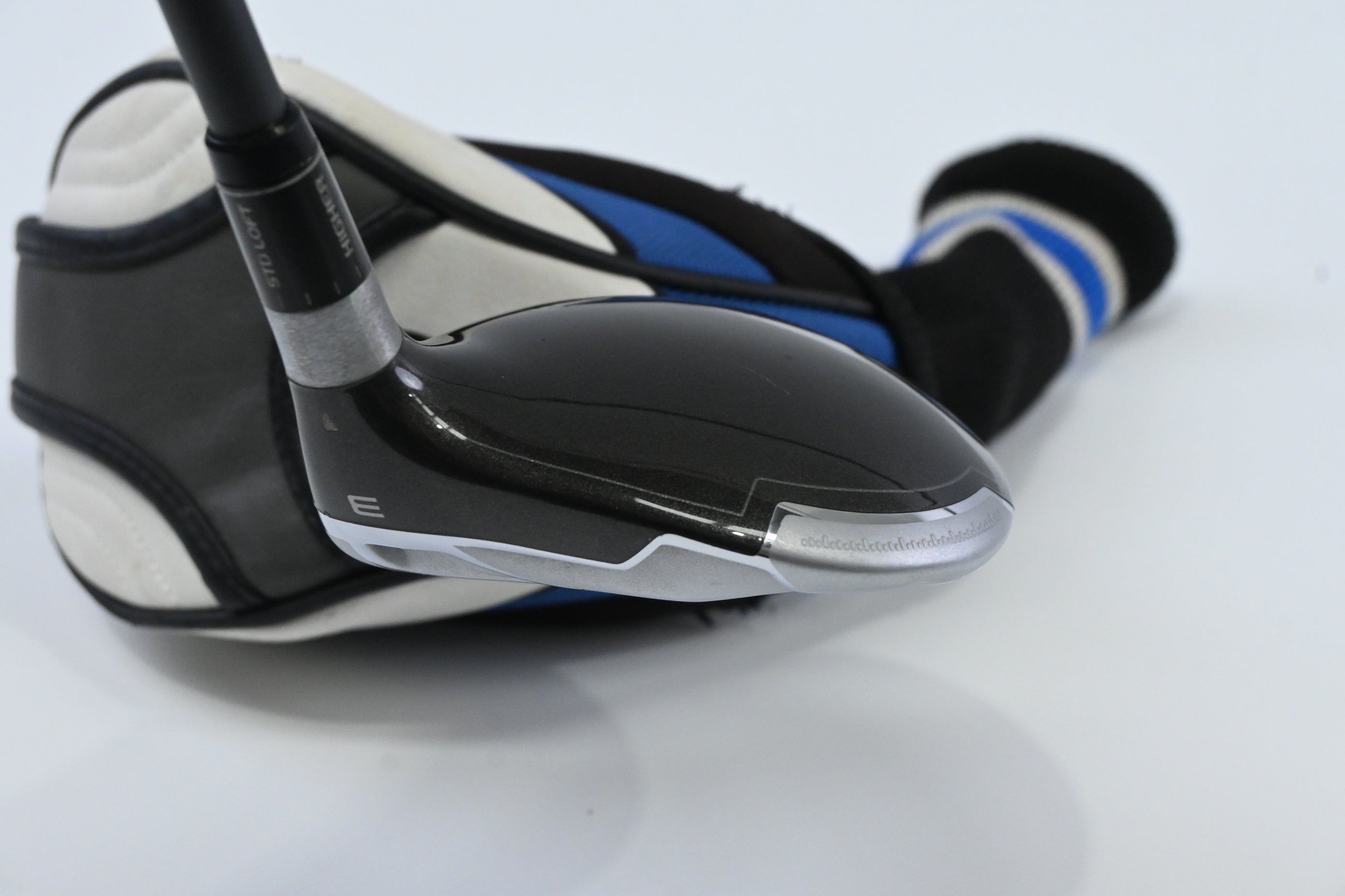 Taylormade SLDR #3 Wood / 15 Degree / Stiff Flex Fujikura Speeder 77
