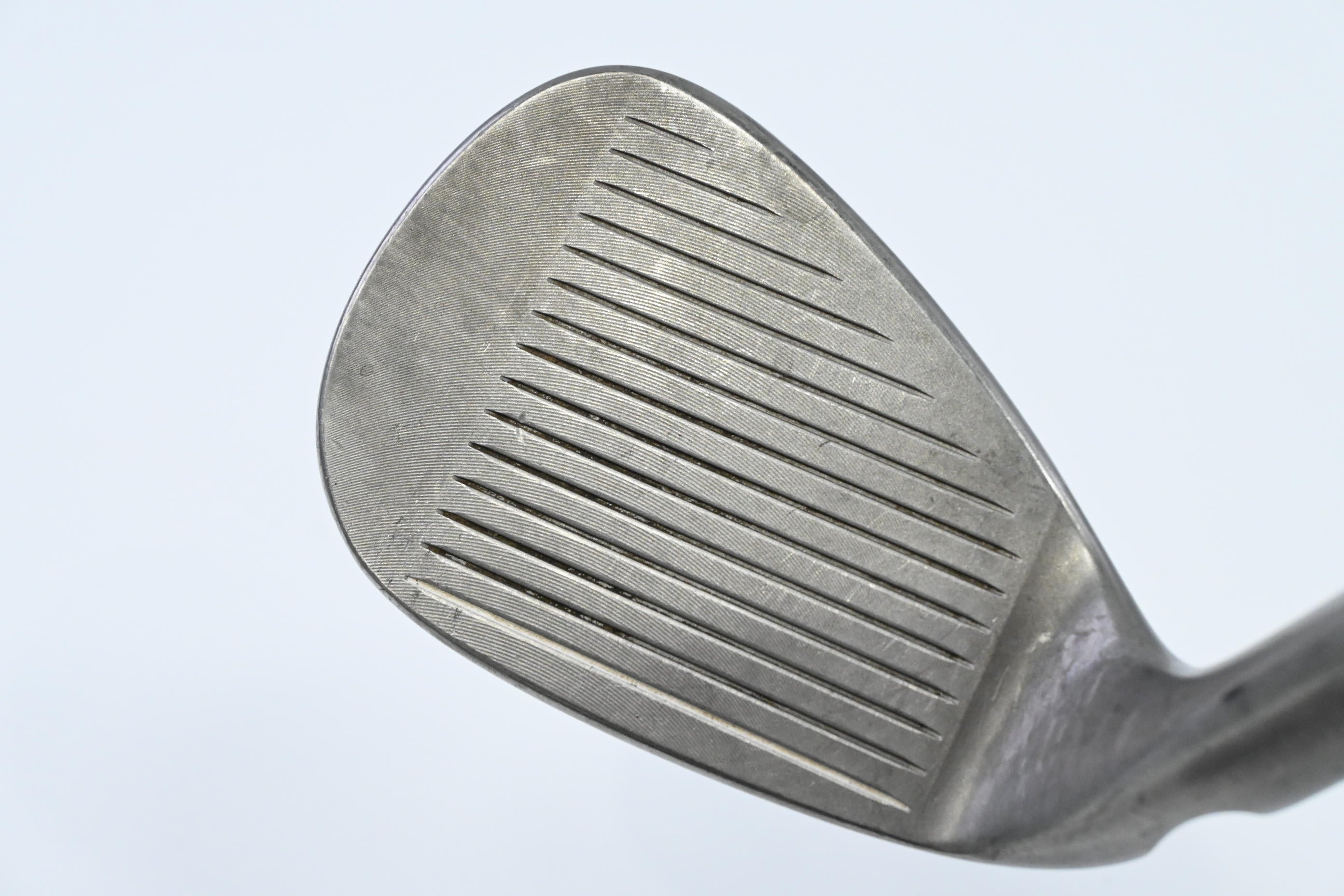 Ping Tour Gorge Gap Wedge / 52 Degree / Black Dot / Stiff Flex Ping CFS Shaft