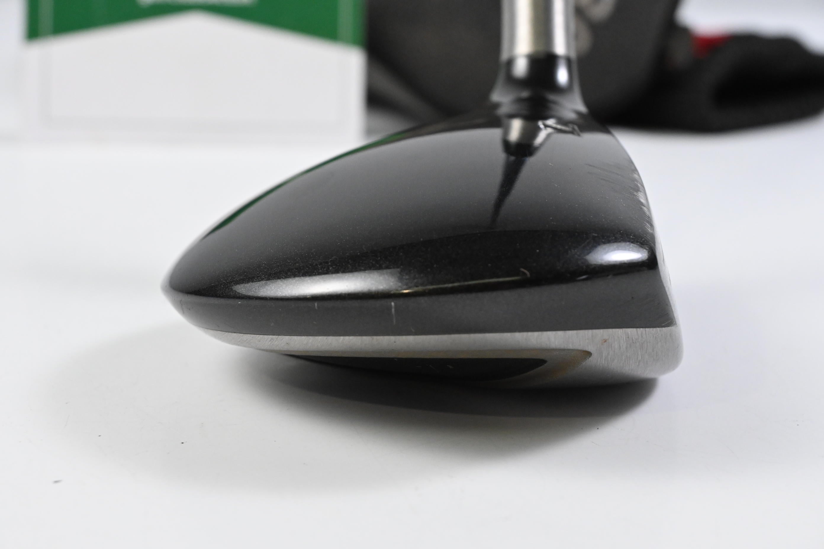 Titleist 980 F #3 Wood / 15 Degree / Regular Flex Dynamic Gold R300 Steel Shaft