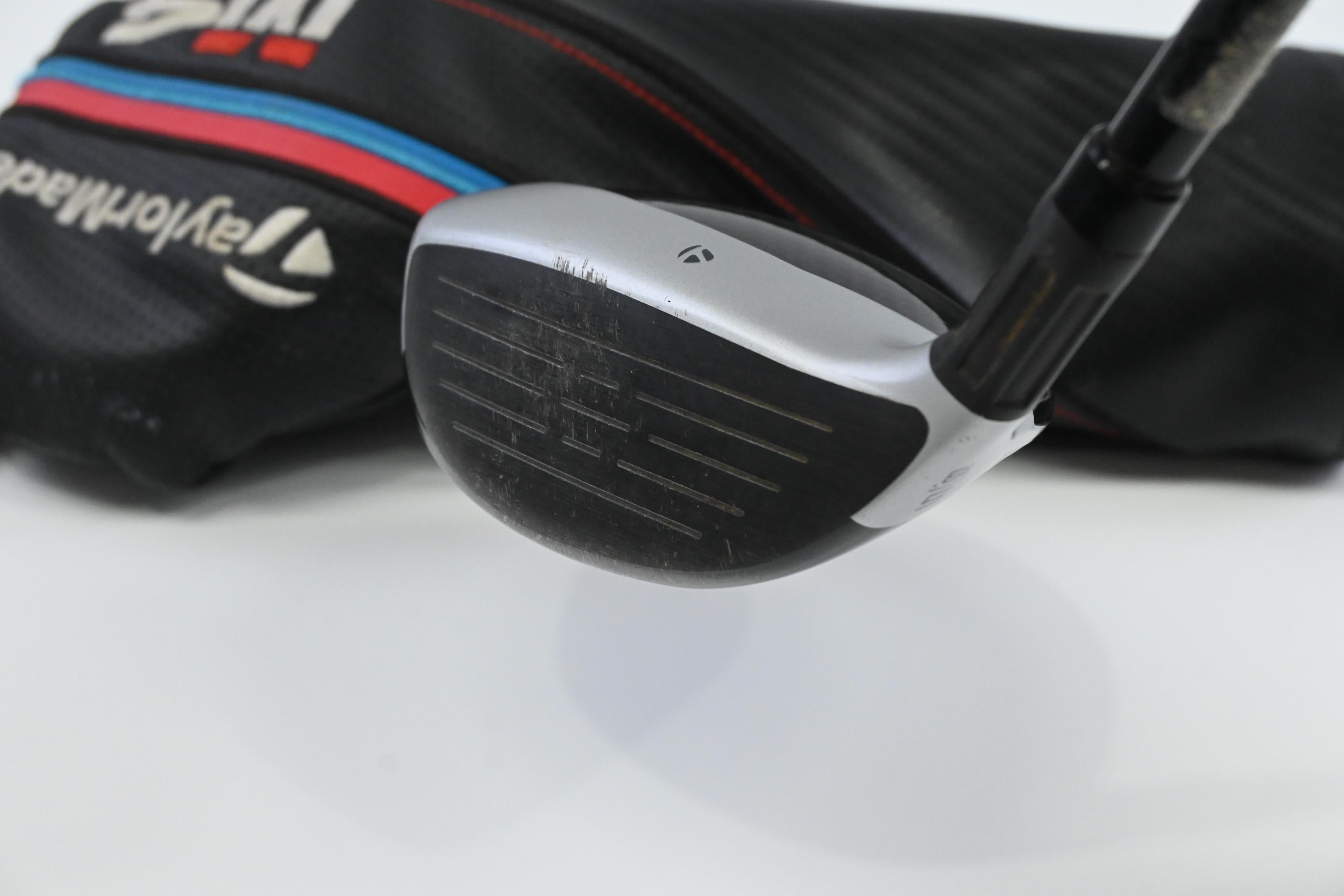 Taylormade M4 #5 Wood / 18 Degree / Regular Flex Fujikura Atmos Red 5