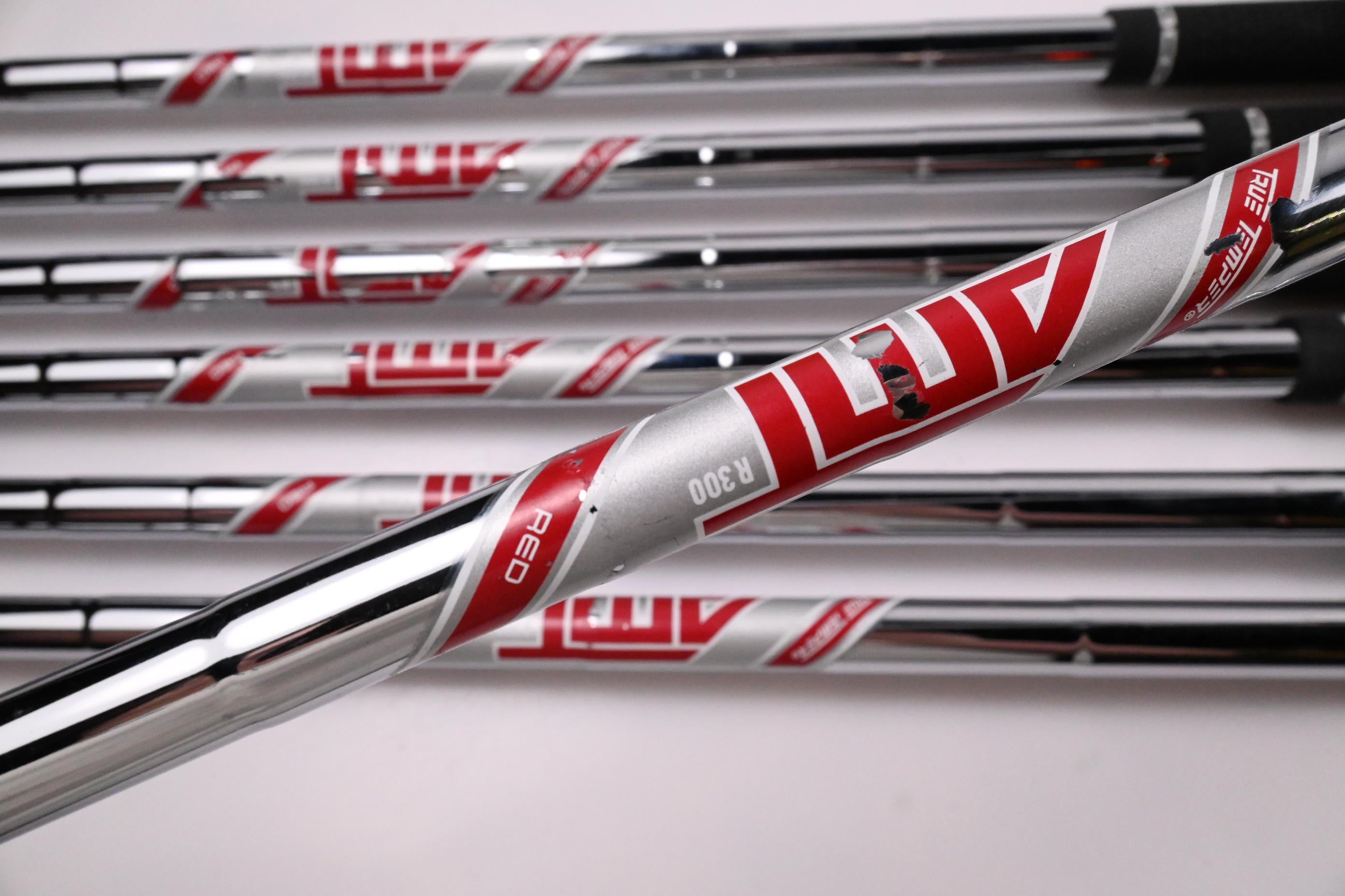 Titleist T350 Irons / 5-PW+48° / Regular Flex True Temper AMT Red R300 Shafts