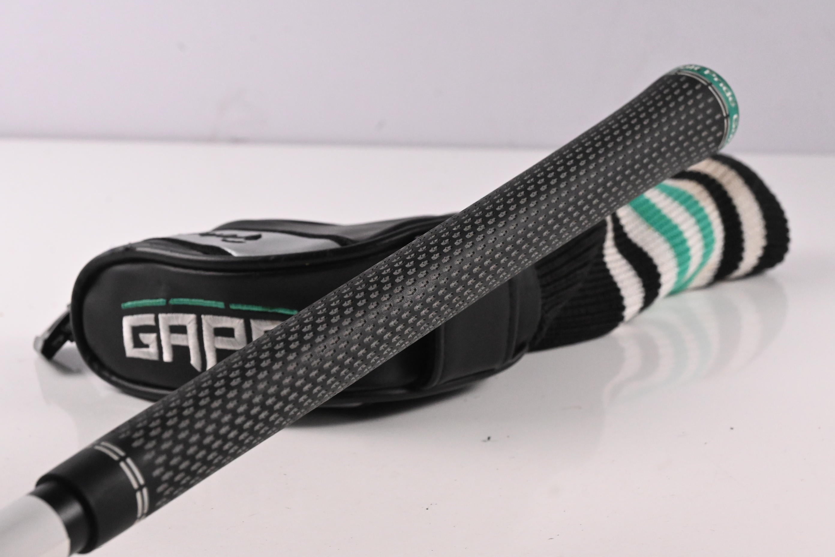 Taylormade GAPR Lo #2 Hybrid / 17 Degree / Stiff Flex KBS 80 Shaft