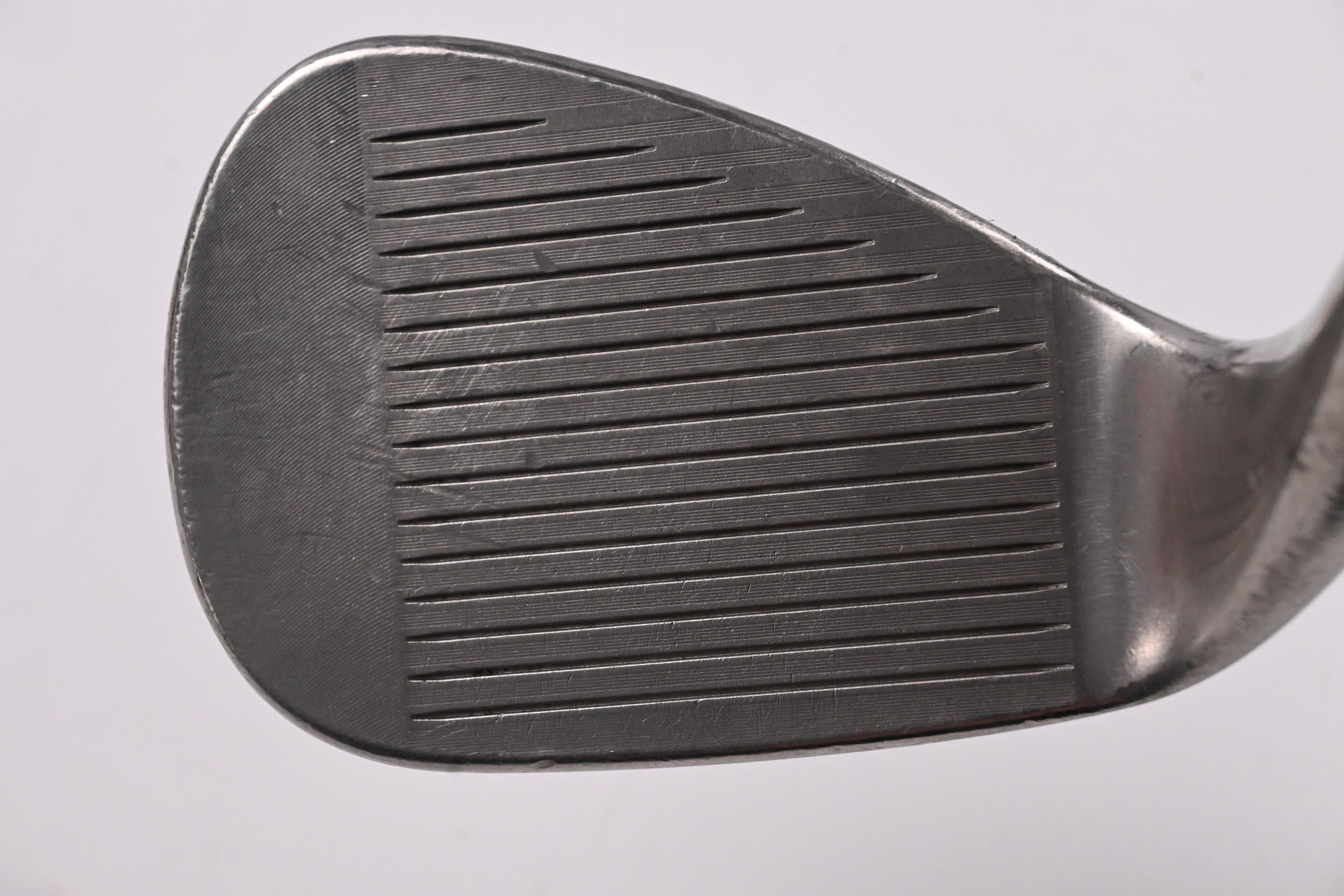 Titleist Vokey SM8 Gap Wedge / 50 Degree / Regular Flex Accra iSeries-70i Shaft