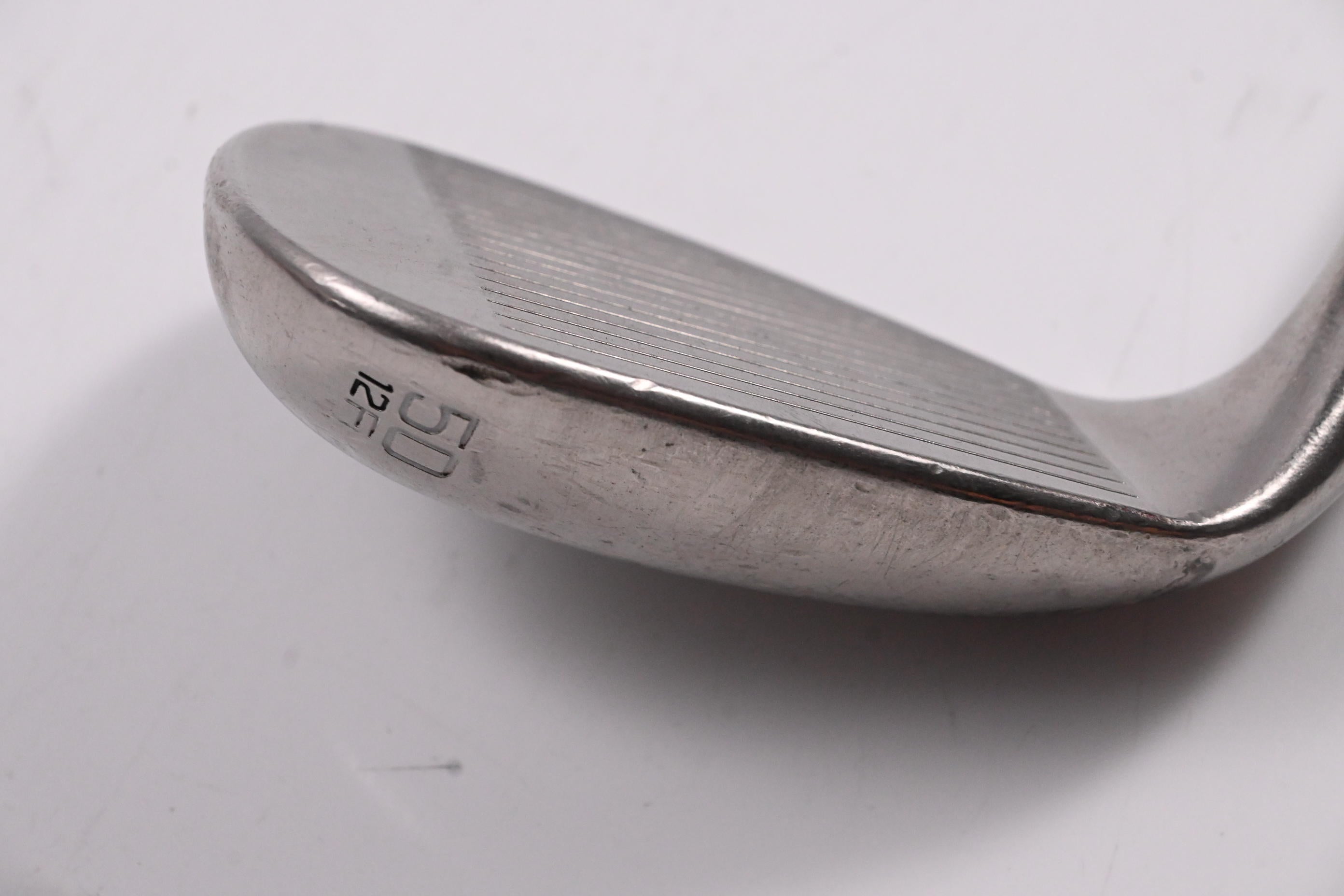 Titleist Vokey SM8 Gap Wedge / 50 Degree / Regular Flex Accra iSeries-70i Shaft