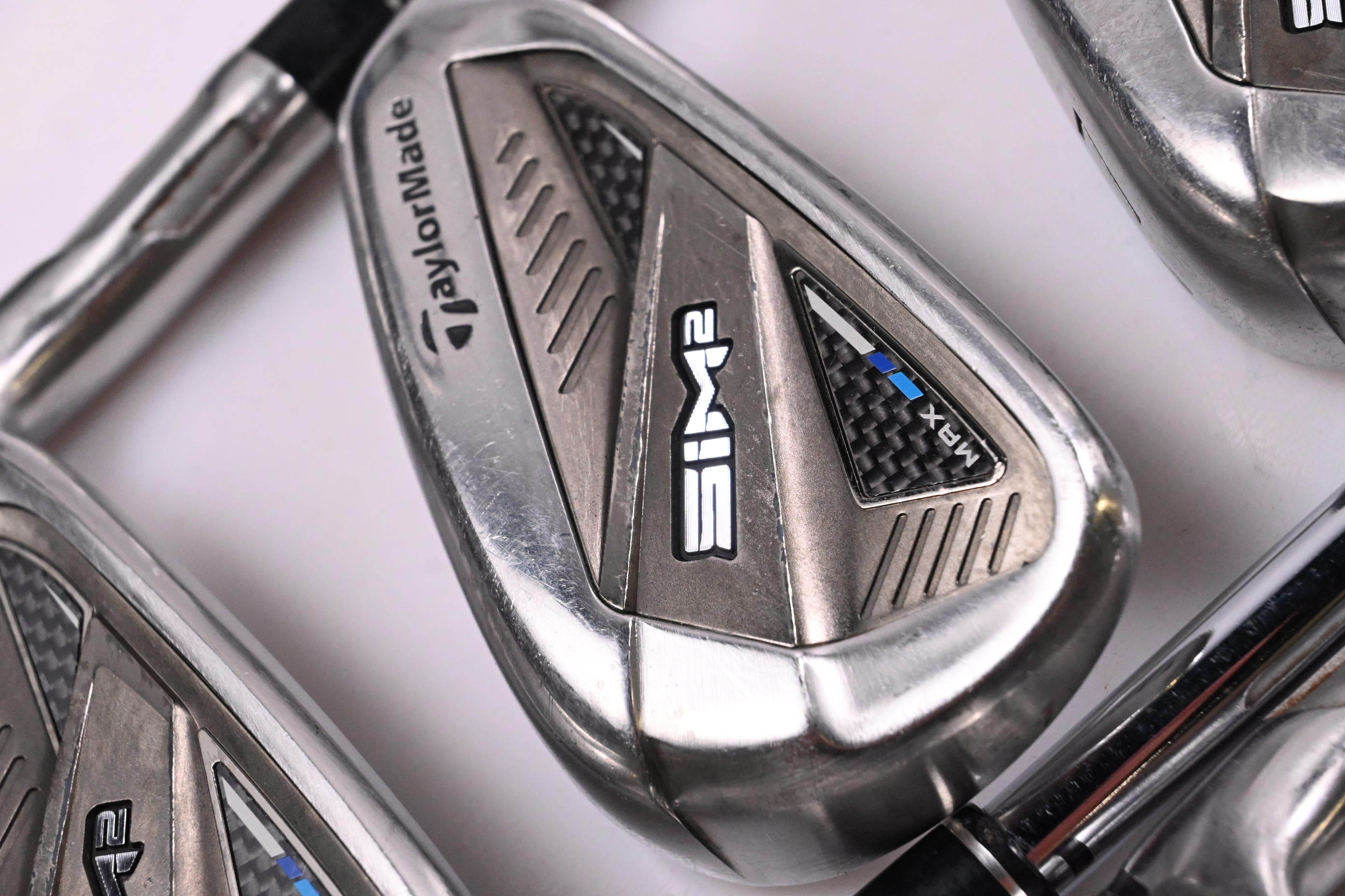 Taylormade SIM2 Max Irons / 5-PW / Regular Flex KBS MAX MT 85 Shafts