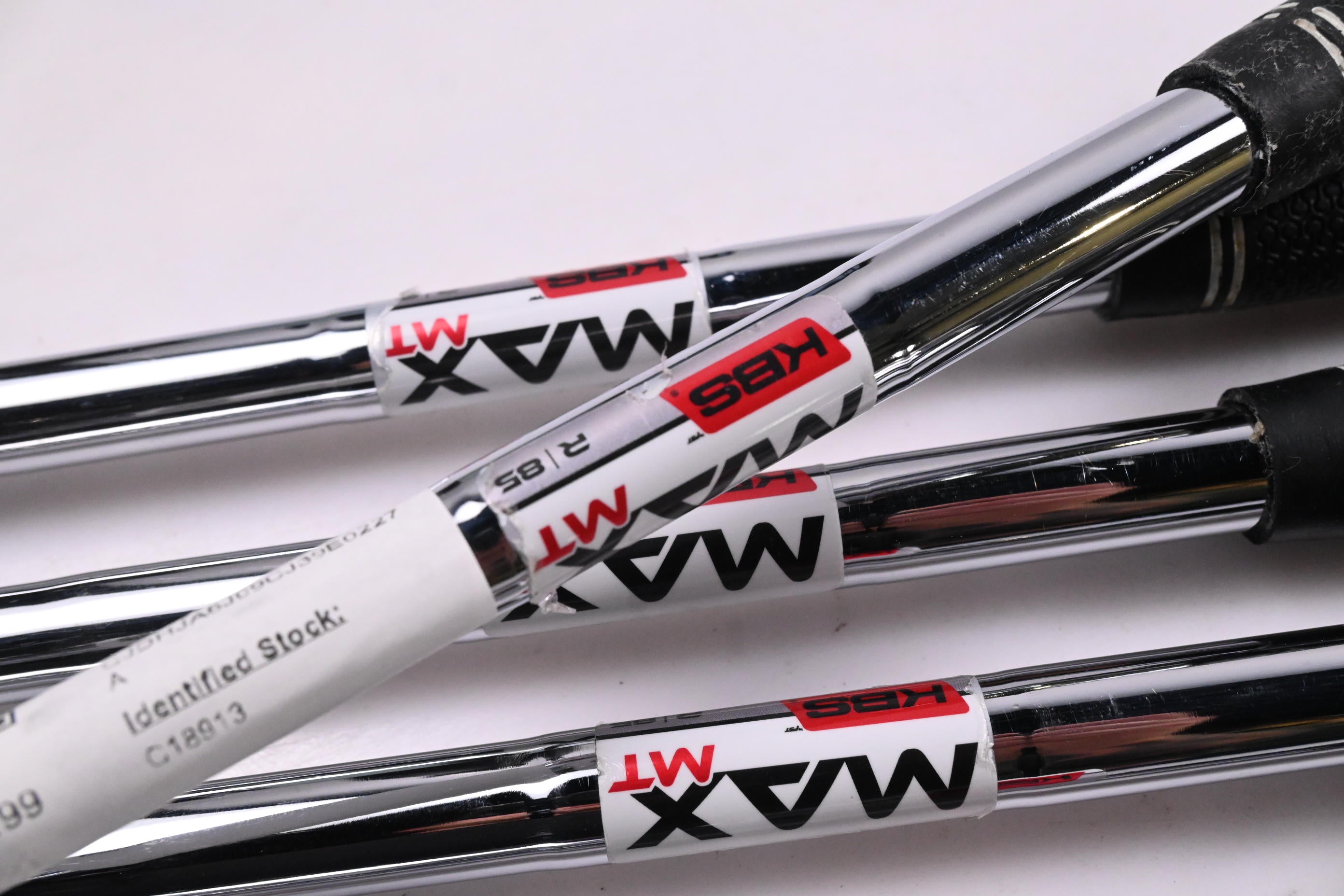 Taylormade SIM2 Max Irons / 5-PW / Regular Flex KBS MAX MT 85 Shafts
