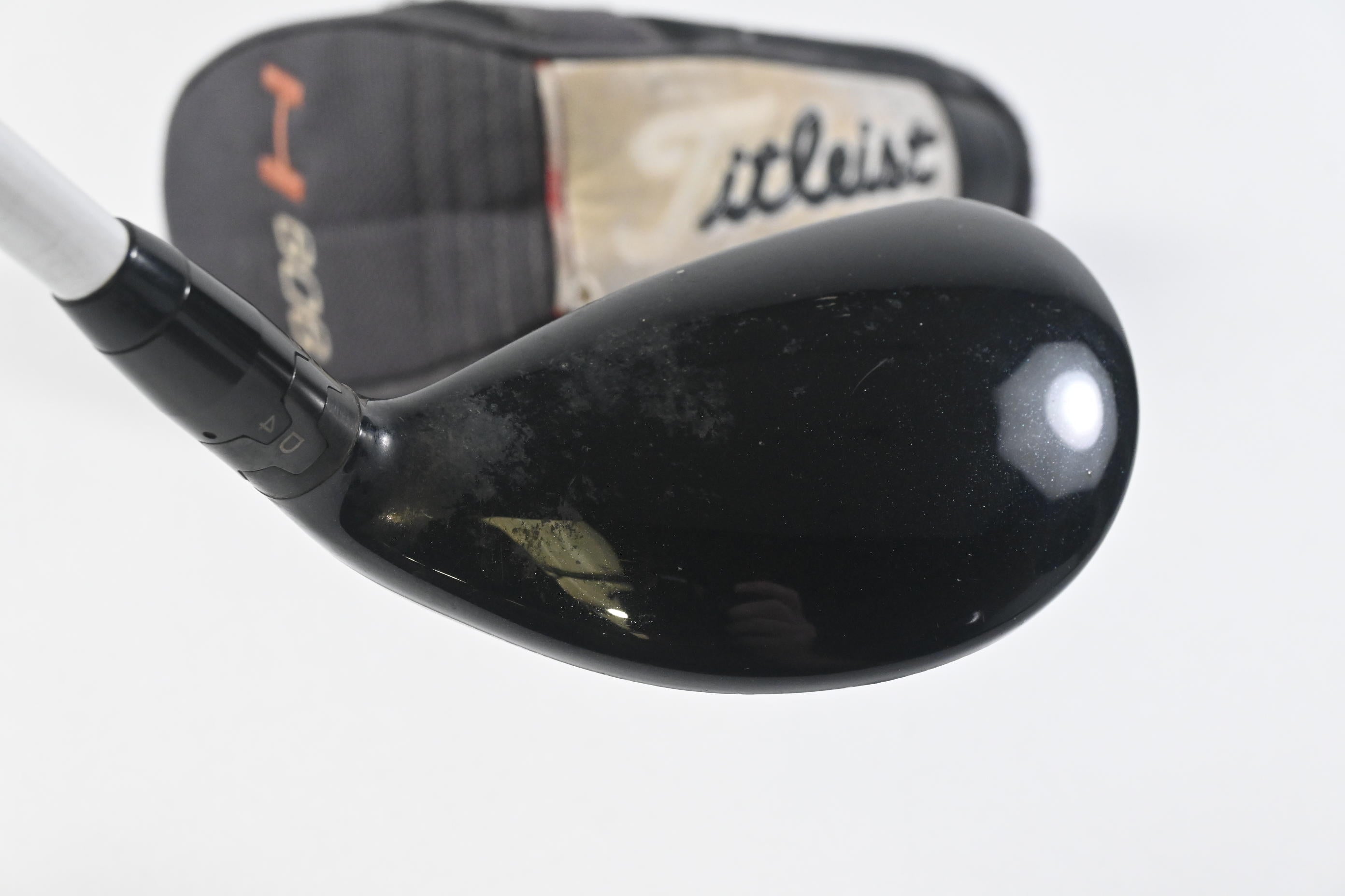 Titleist 915H #2 Hybrid / 18 Degree / Stiff Flex Aldila Rogue Black 85 Shaft